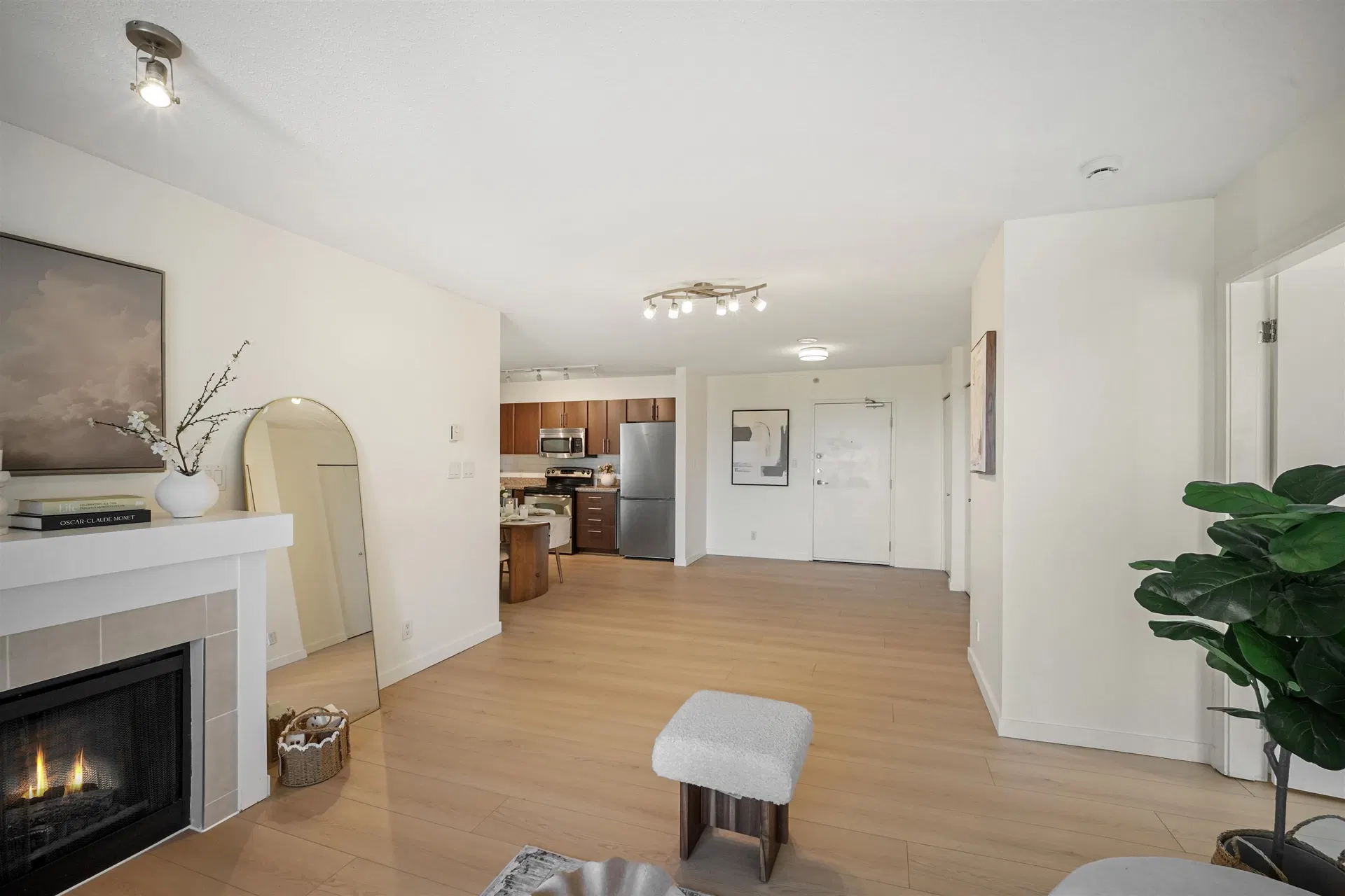 Photo 2 of 21 at #3802 – 1178 Heffley Crescent
