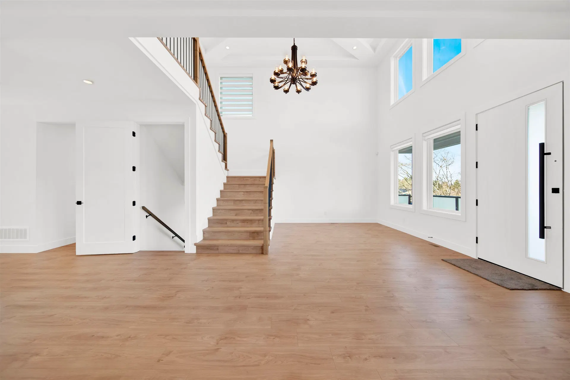Photo 5 of 40 at 20884 48 Avenue