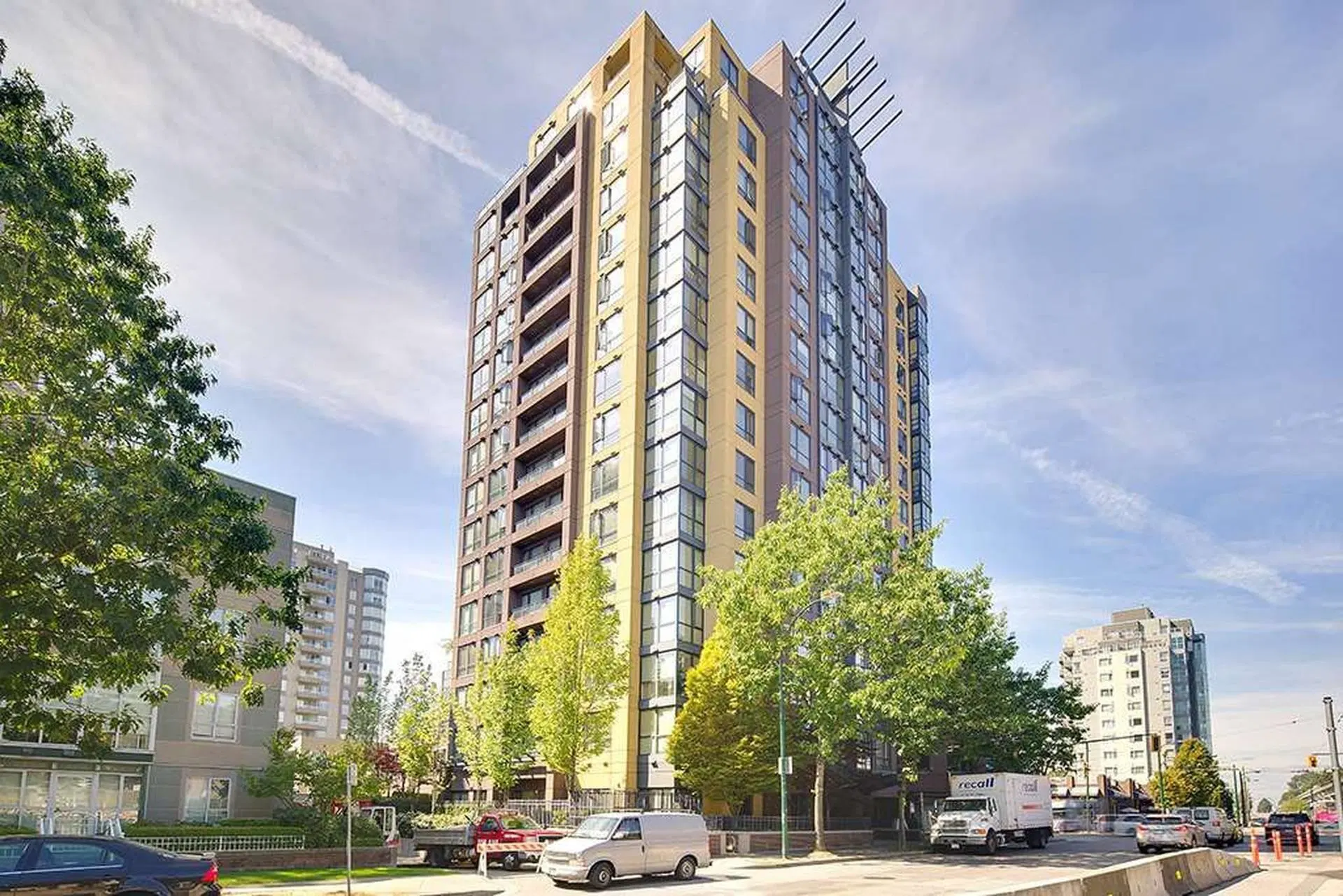 #506 – 3438 Vanness Avenue
