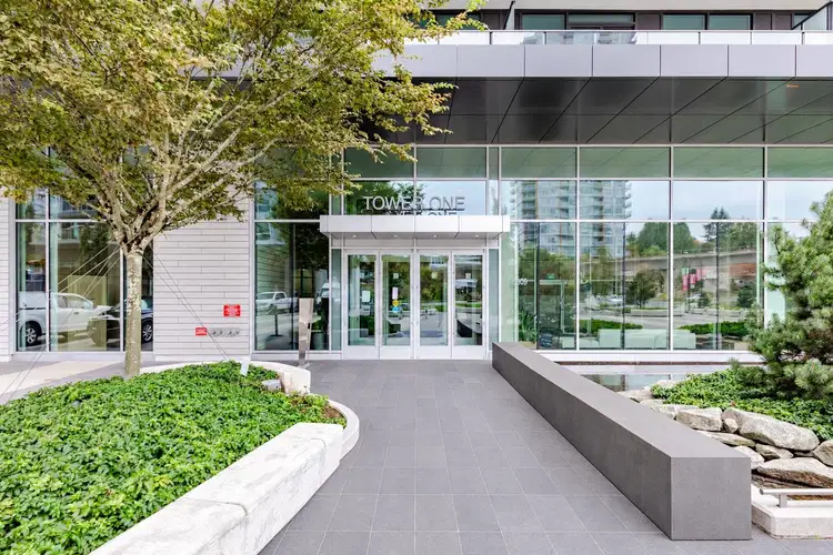 #2001 – 3809 Evergreen Place