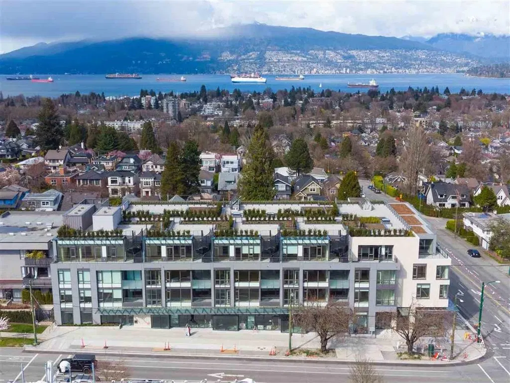 Photo 1 of 17 at #308 – 3639 W 16th Avenue