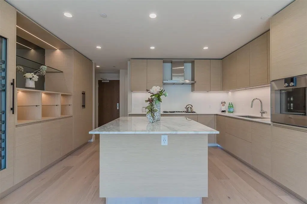 Photo 3 of 17 at #308 – 3639 W 16th Avenue