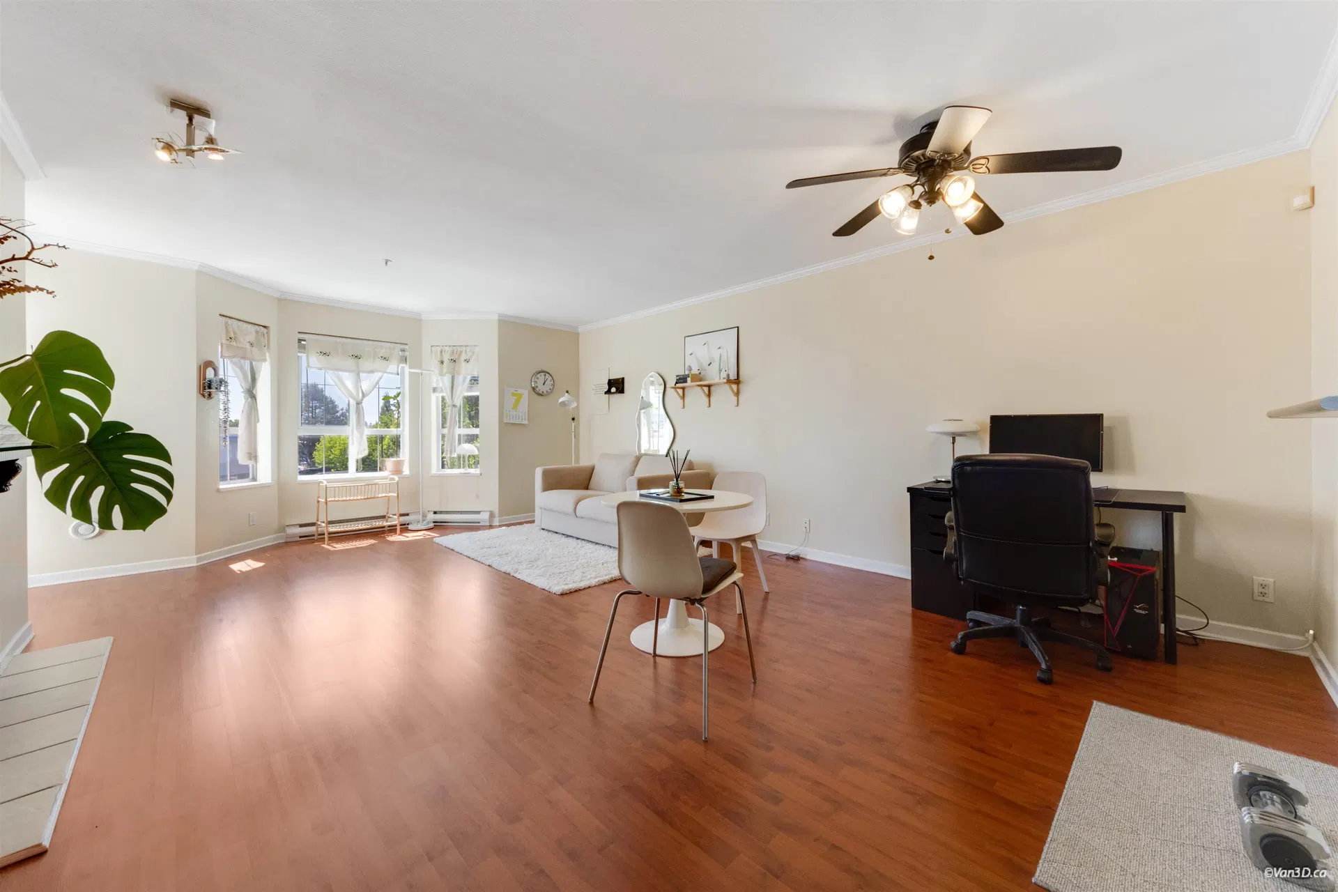 Photo 3 of 11 at #418 – 15268 105 Avenue