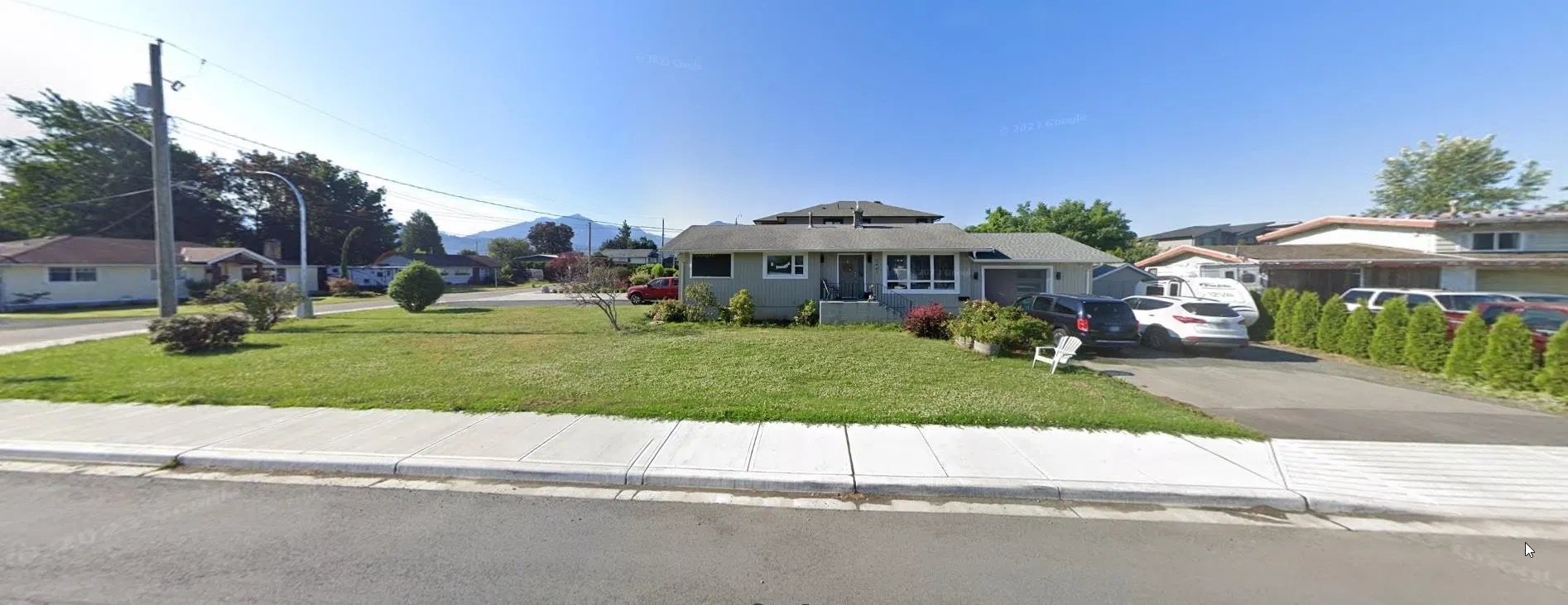 Photo 2 of 40 at 7407 Crestwood Drive