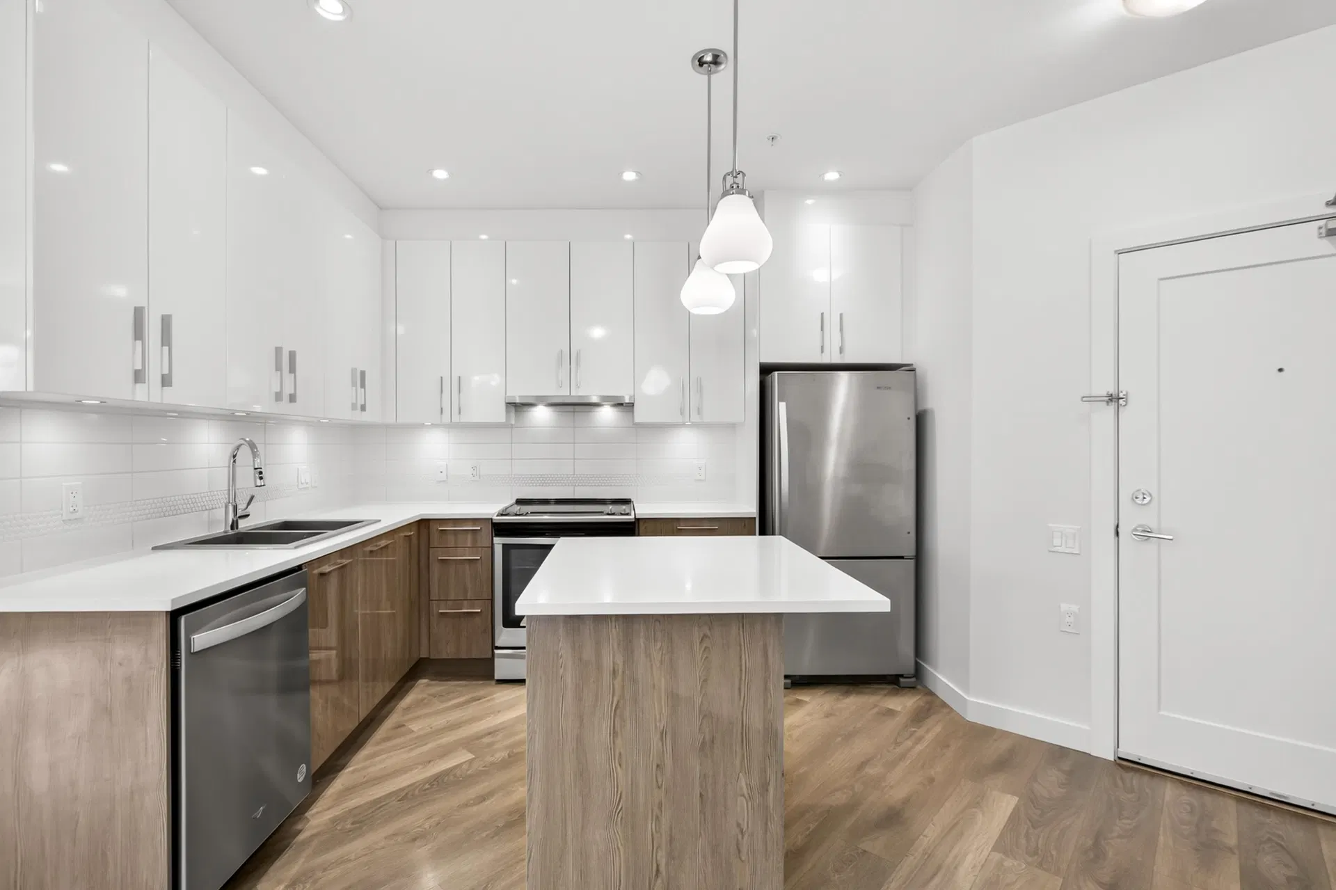 Photo 4 of 31 at #218 – 20829 77a Avenue