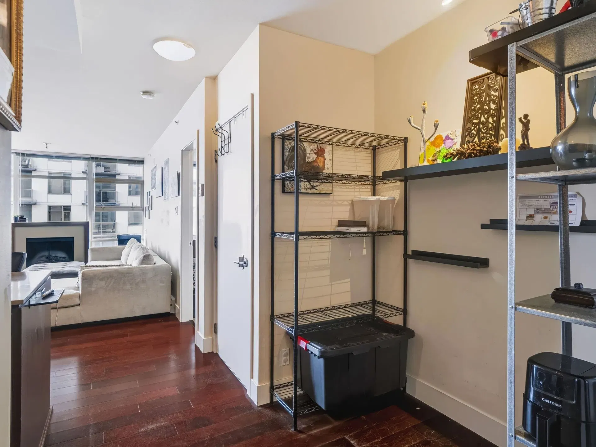 Photo 4 of 25 at #1307 – 158 W 13th Street
