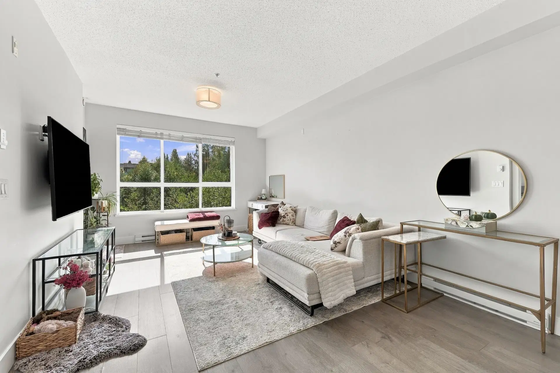 #210 – 5485 Brydon Crescent