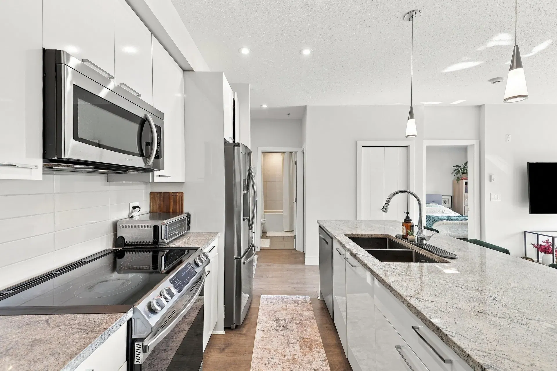Photo 3 of 32 at #210 – 5485 Brydon Crescent