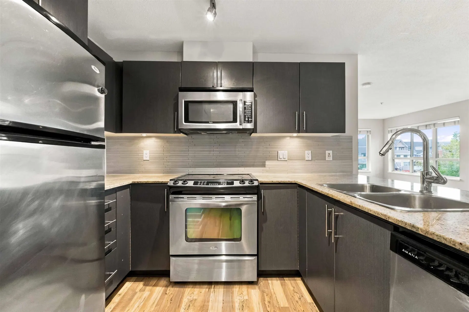 Photo 4 of 36 at #328 – 8915 202 Street
