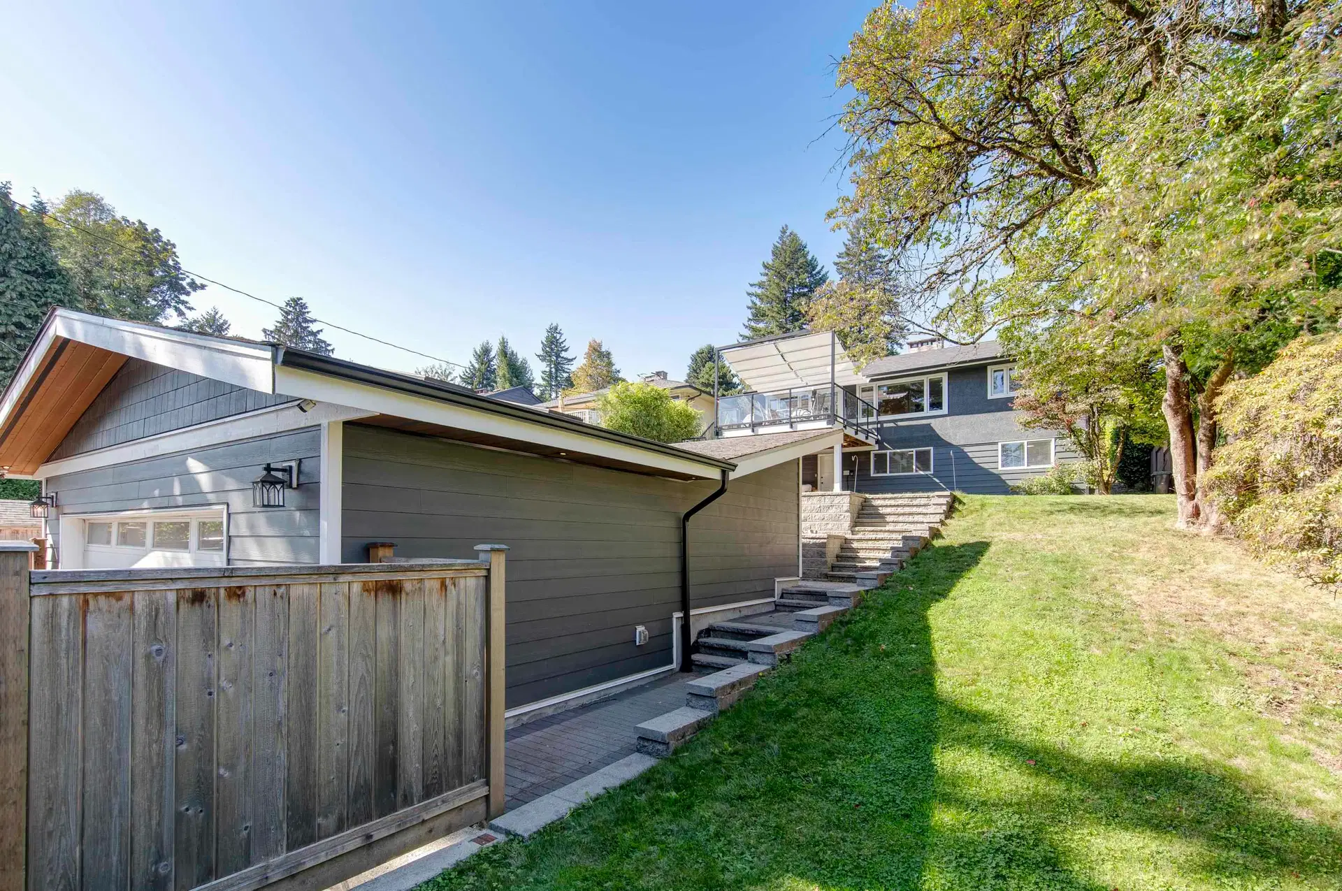 1243 Cloverley Street