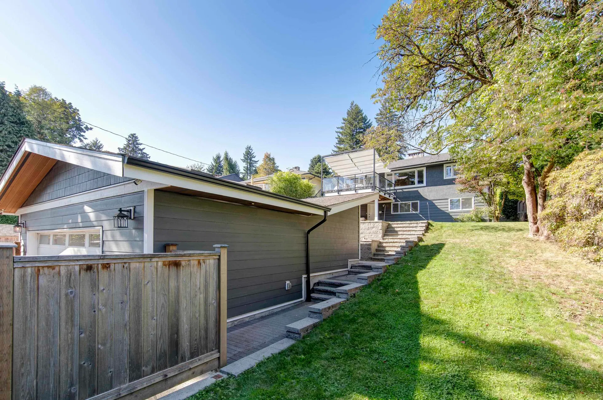 1243 Cloverley Street