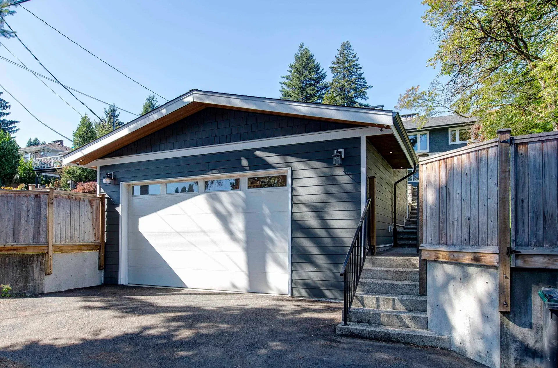 Photo 2 of 40 at 1243 Cloverley Street