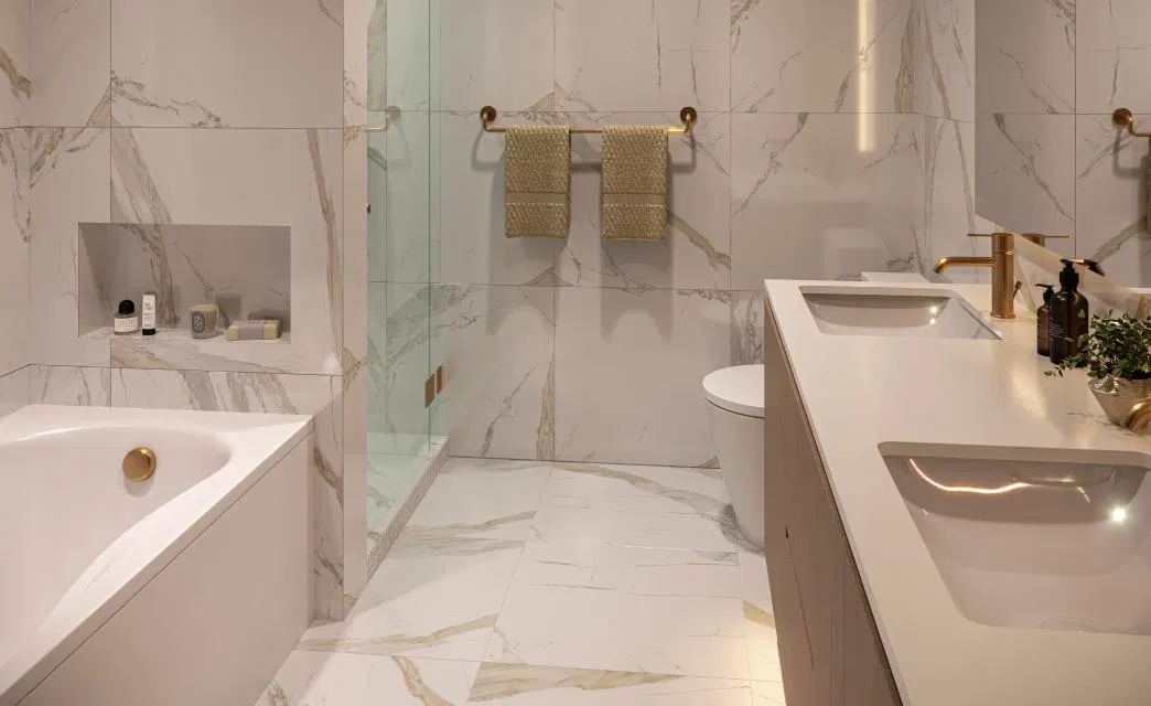 Photo 3 of 13 at #404 – 989 W 67th Avenue