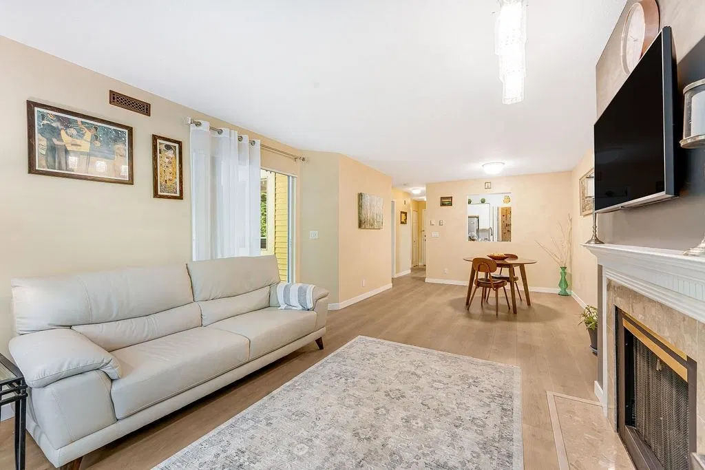 Photo 3 of 33 at #205 – 6860 Rumble Street