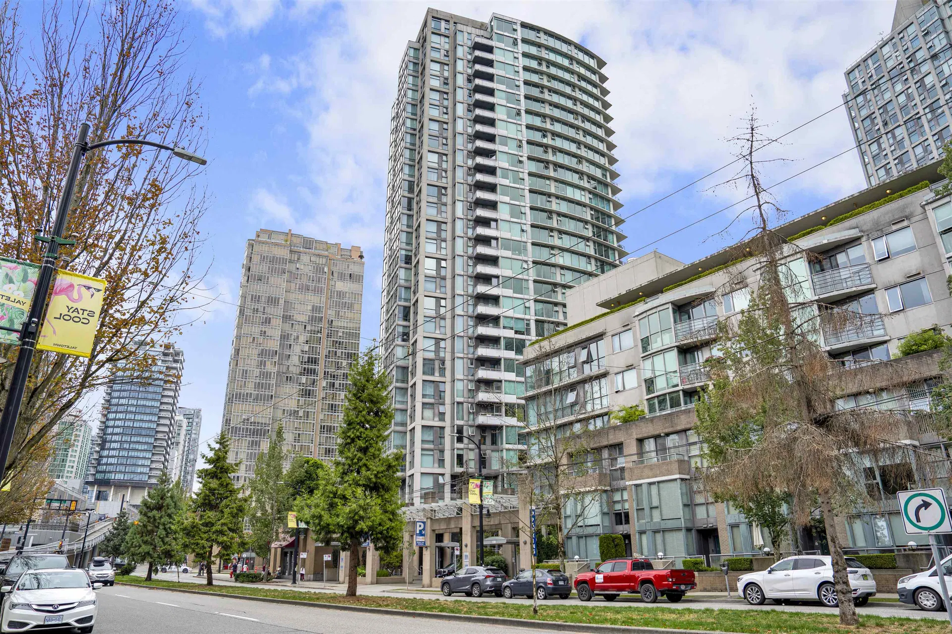 Photo 2 of 38 at #905 – 1008 Cambie Street