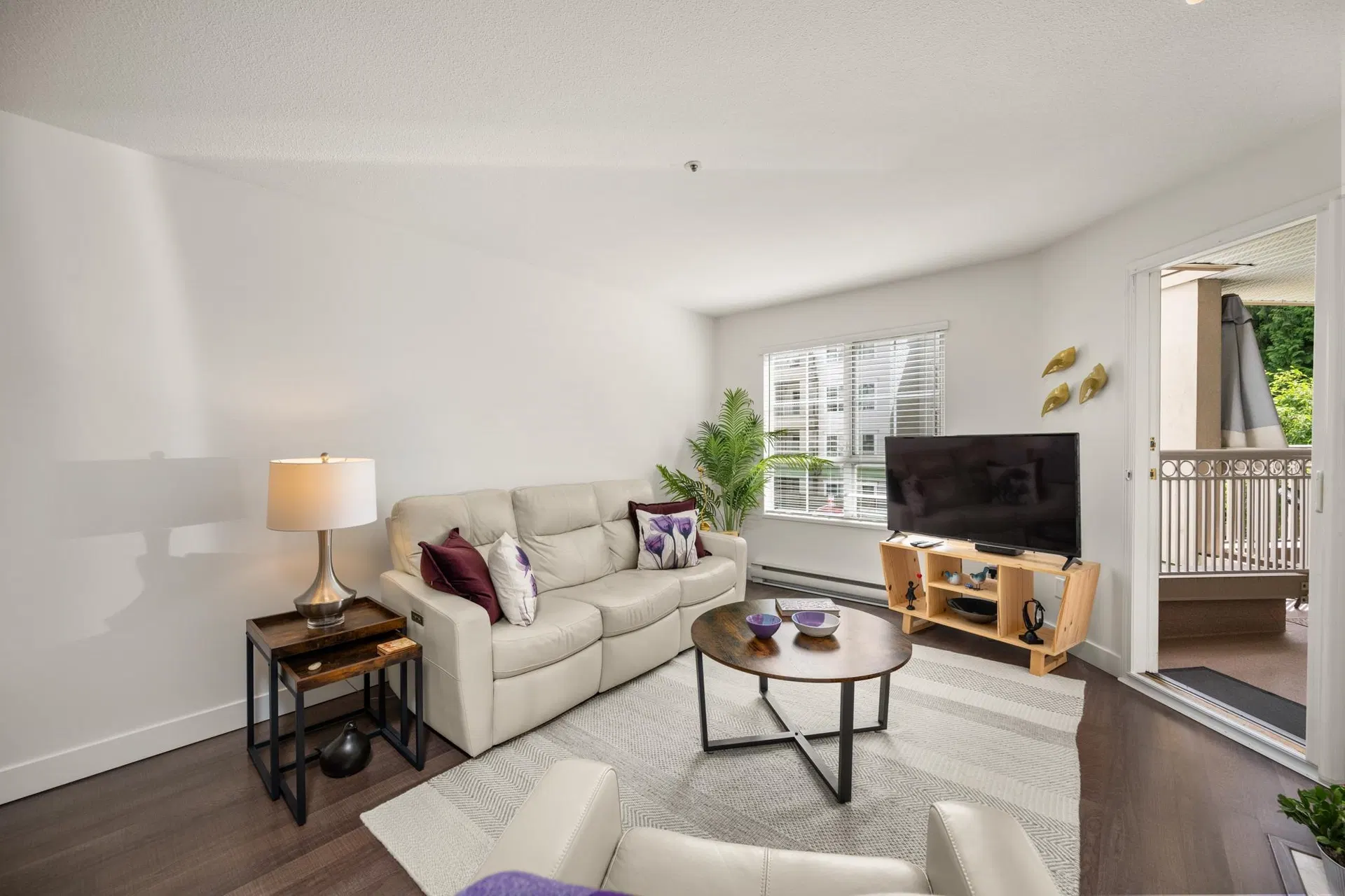 #209 – 2975 Princess Crescent