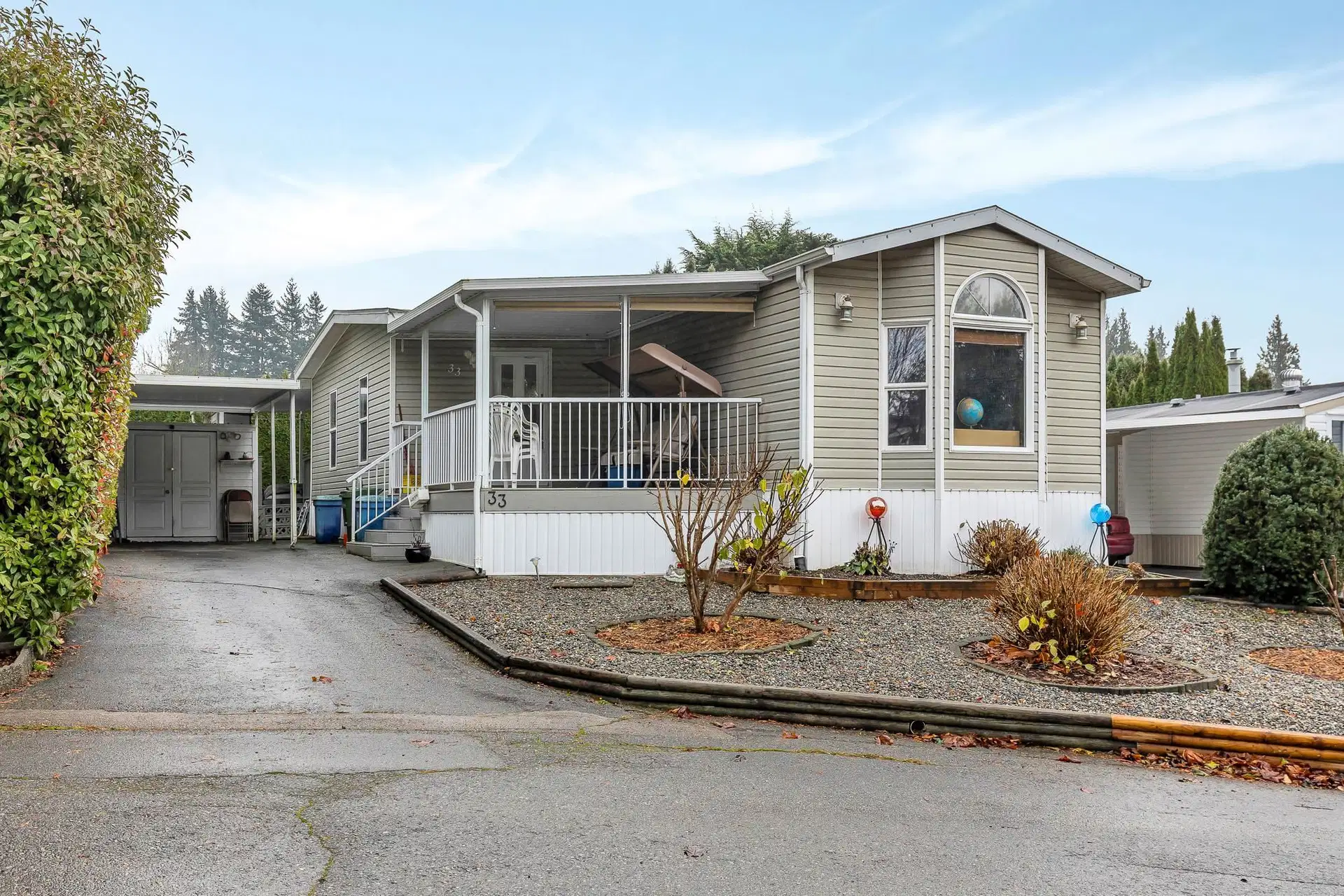 #33 – 2035 Martens Street
