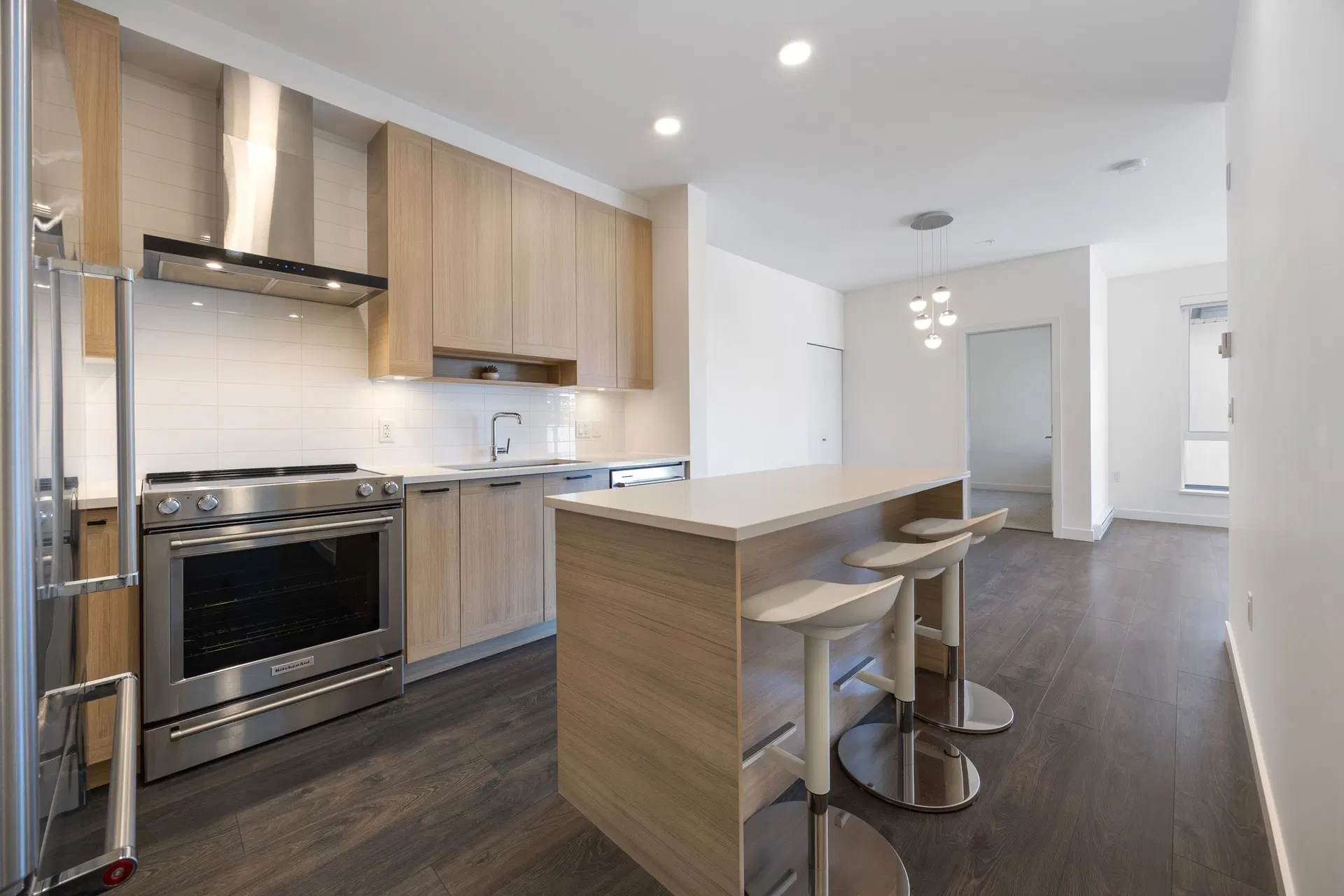 Photo 5 of 39 at #601 – 7133 14th Avenue