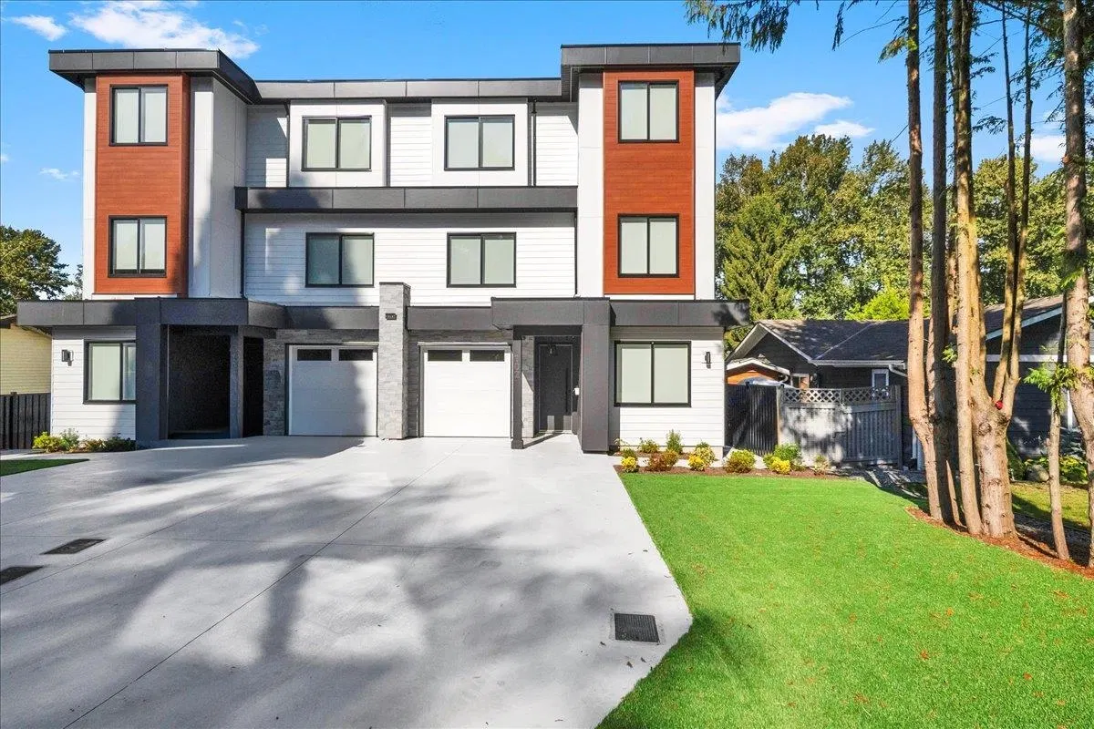 Photo 2 of 39 at #102 – 13437 Crestview Drive