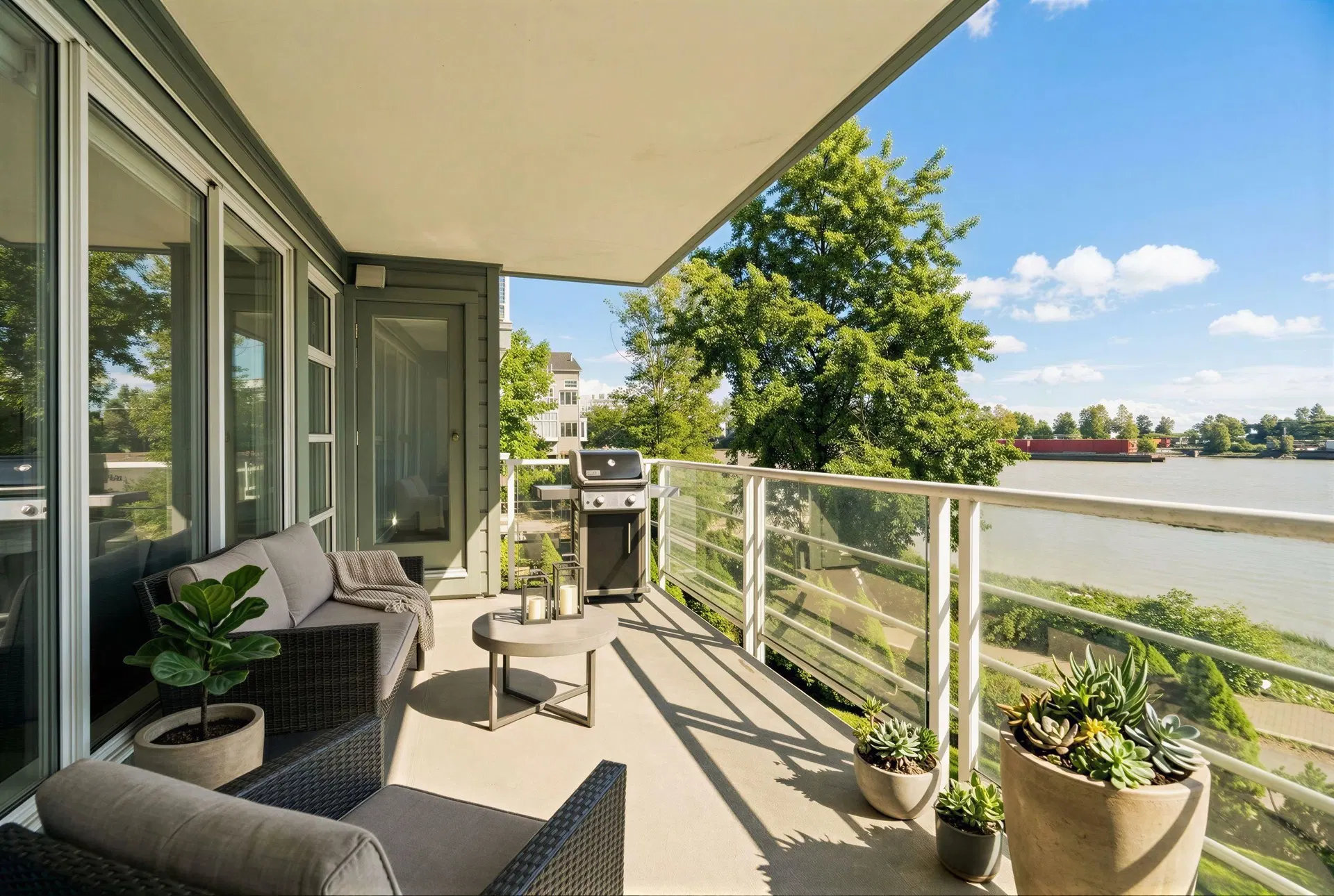 Photo 5 of 36 at 2080 Kent Avenue South