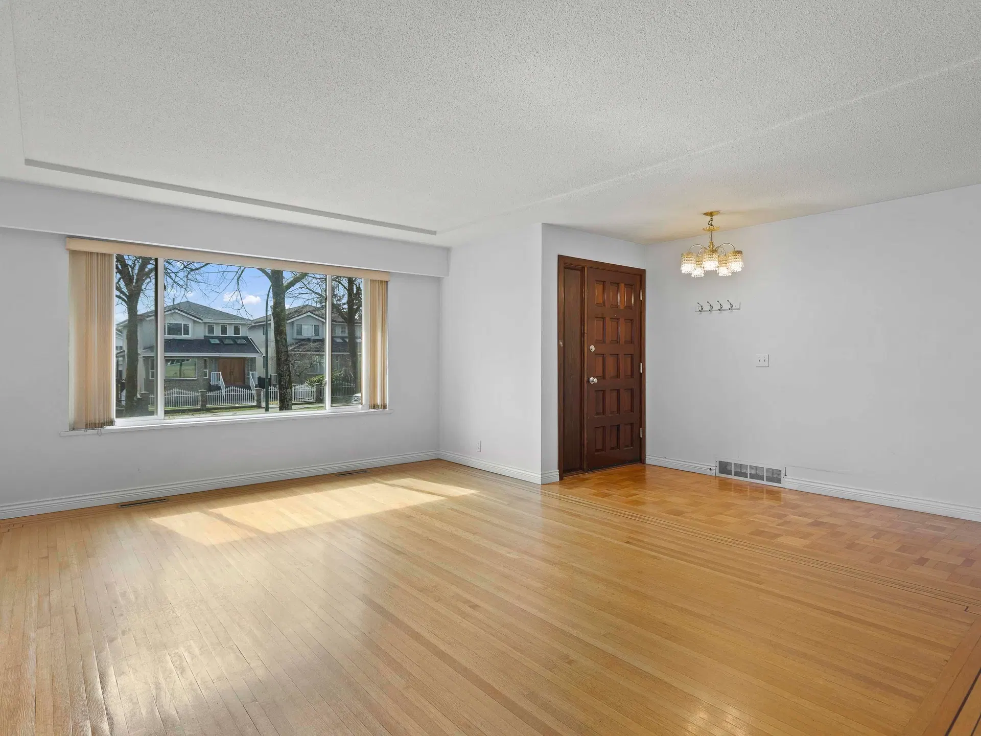 Photo 4 of 37 at 3369 Price Street