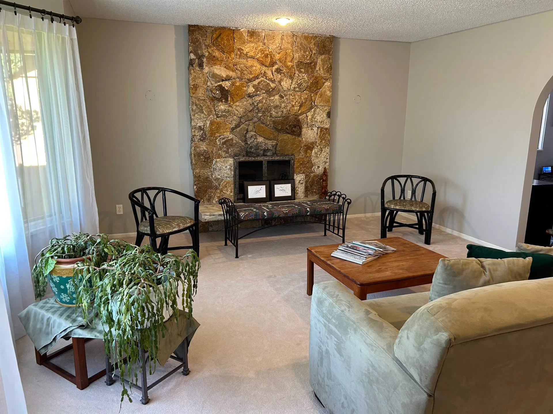 Photo 5 of 20 at 7560 Waterton Drive