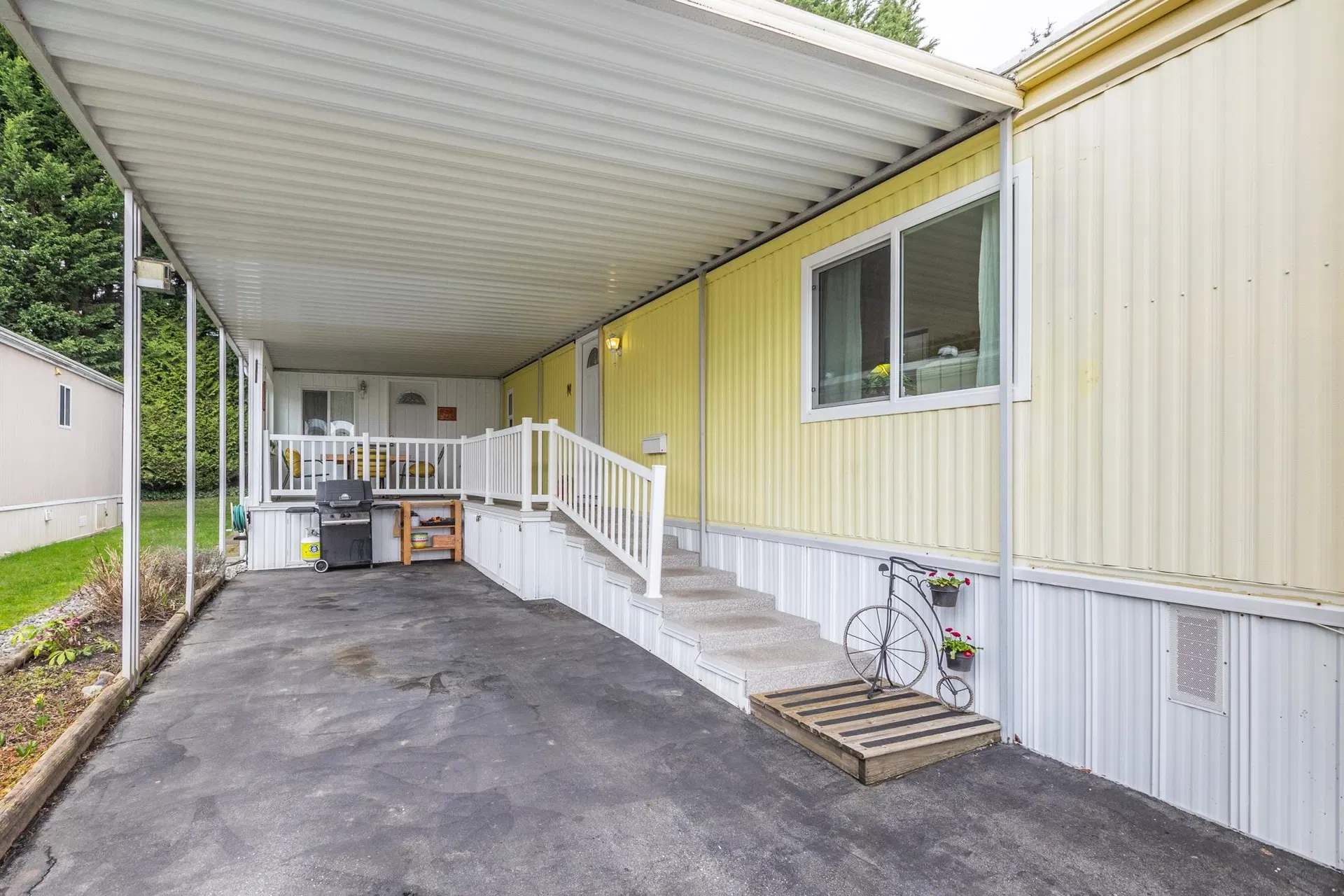 Photo 5 of 30 at #50 – 15875 20 Avenue