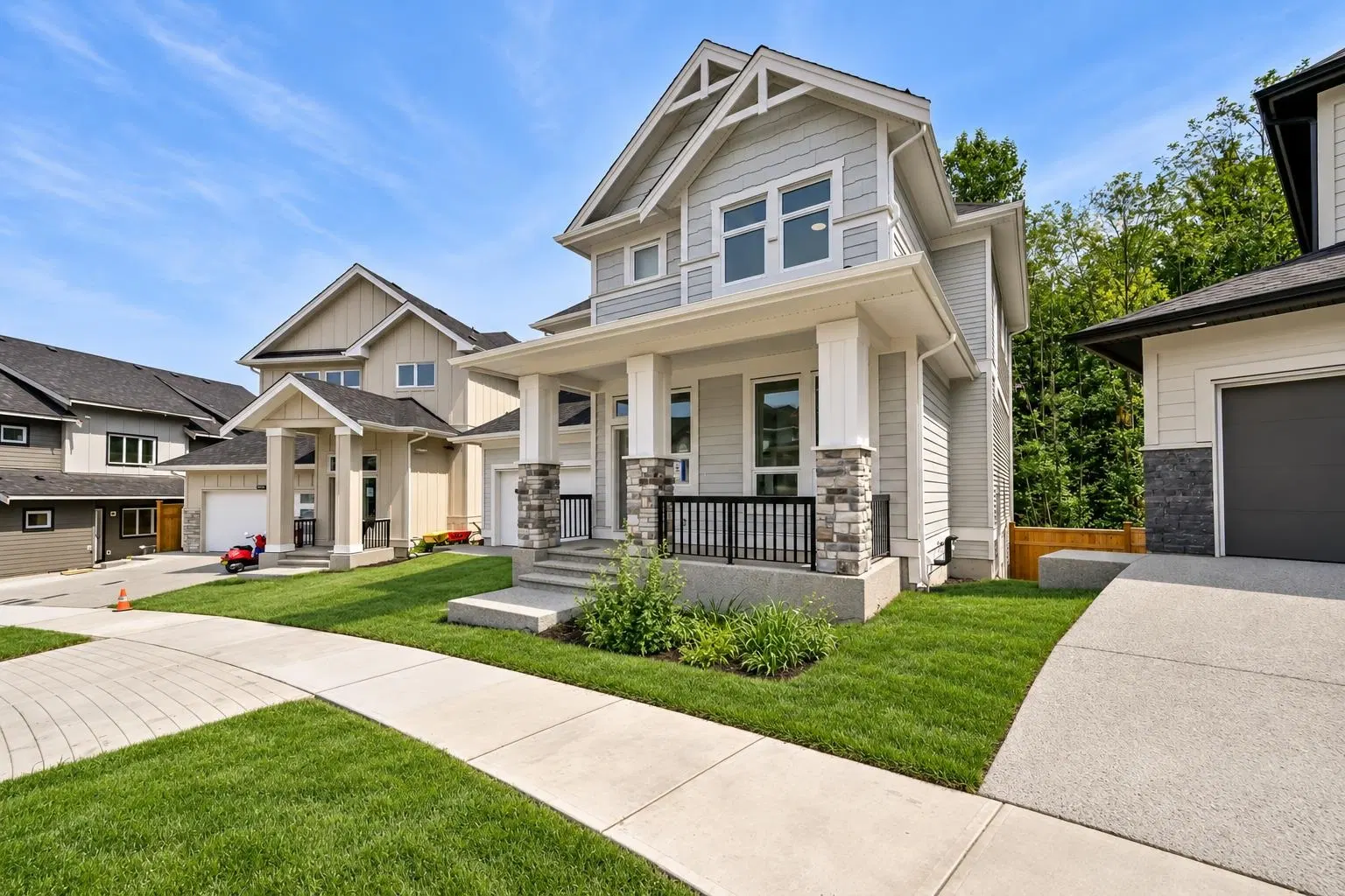 Photo 4 of 35 at 10112 Elderberry Crescent