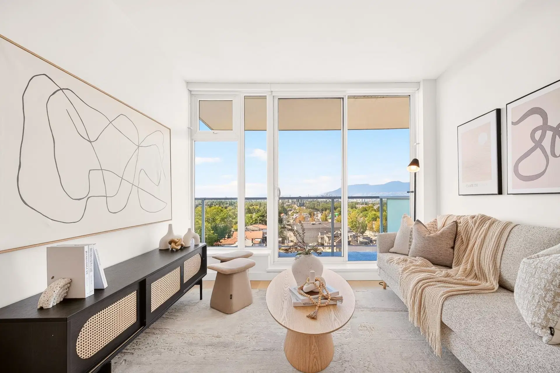 #1105 – 4638 Gladstone Street