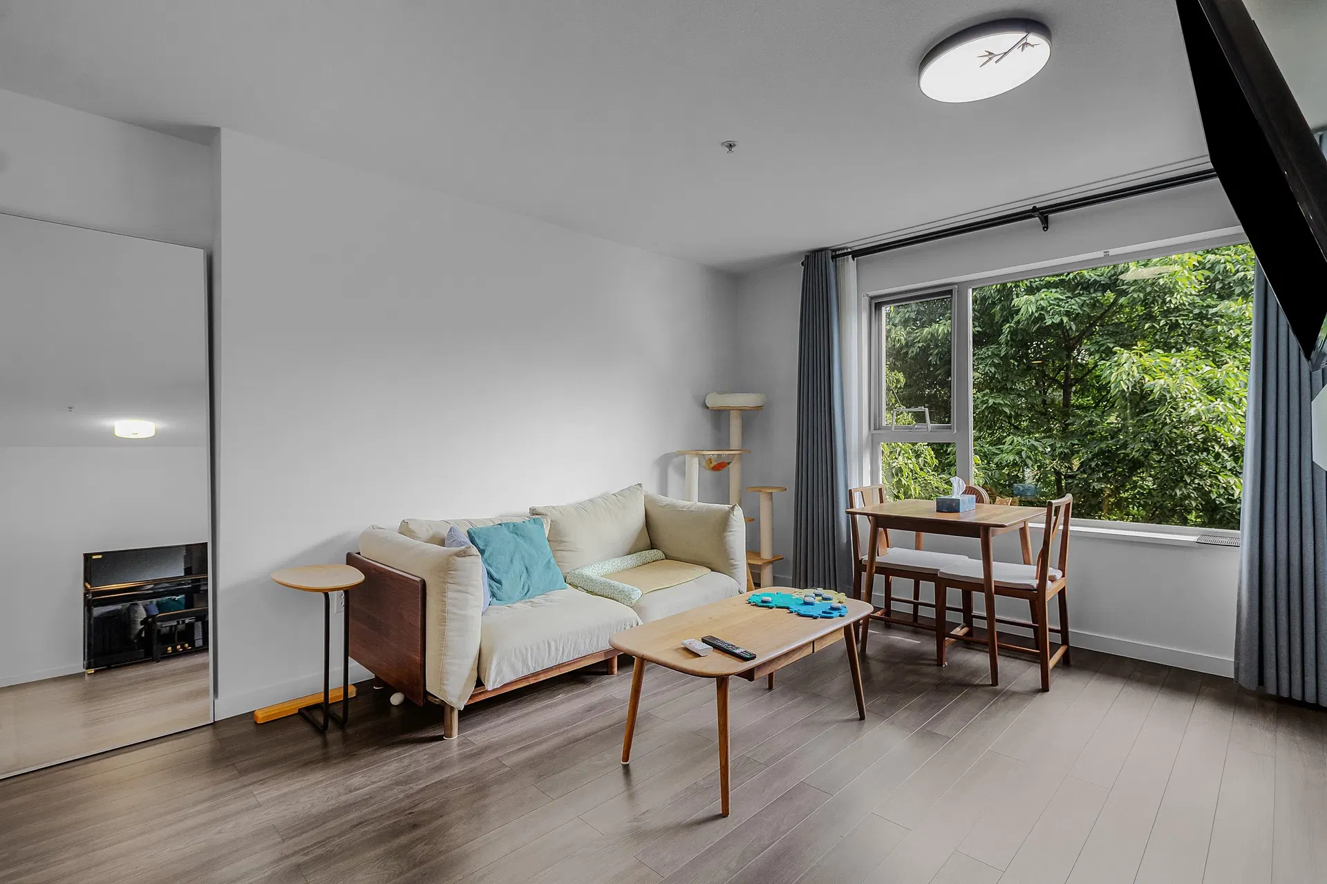 Photo 3 of 40 at #309 – 200 Klahanie Drive