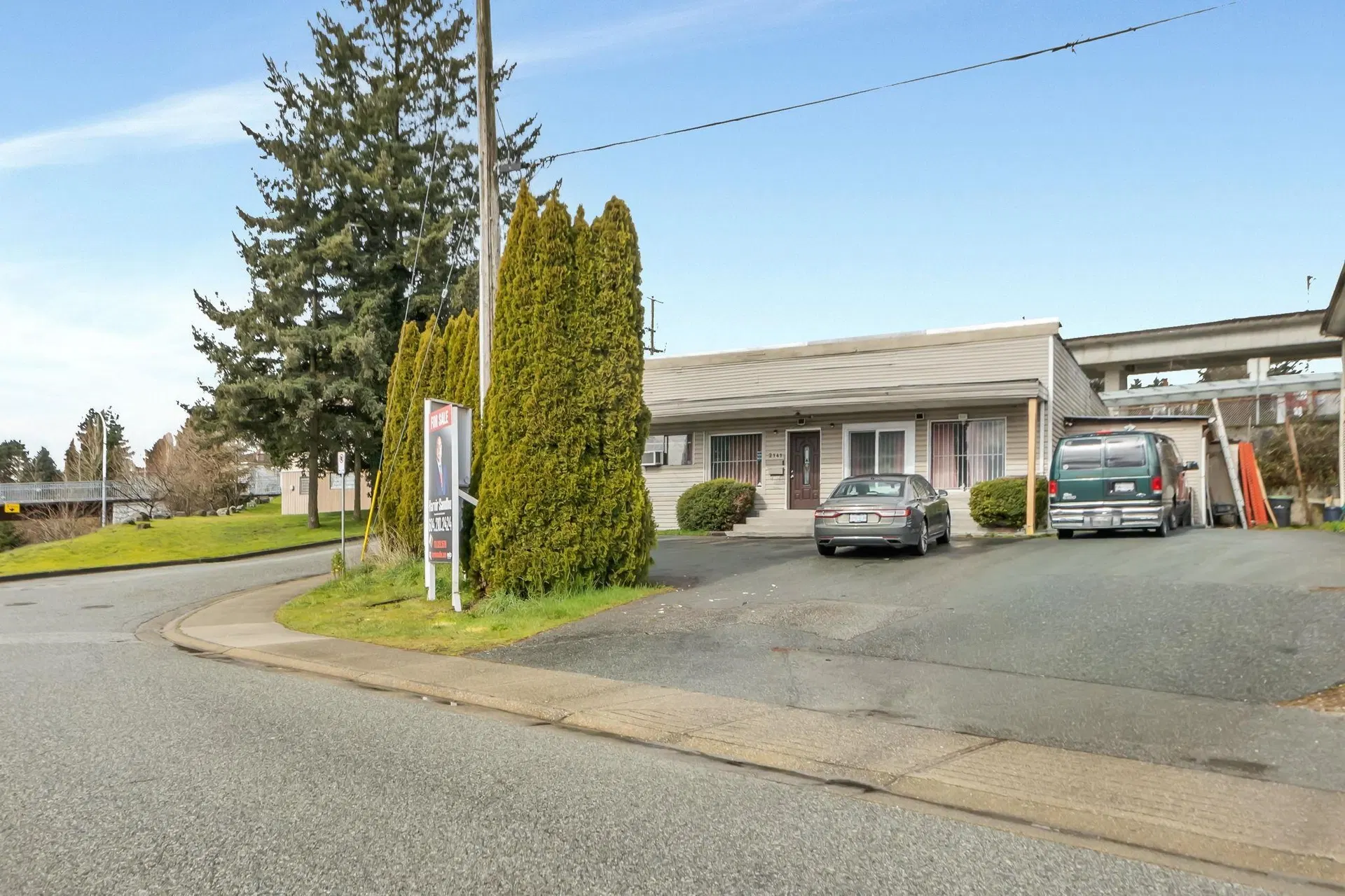 Photo 2 of 40 at 2141 Marine Way