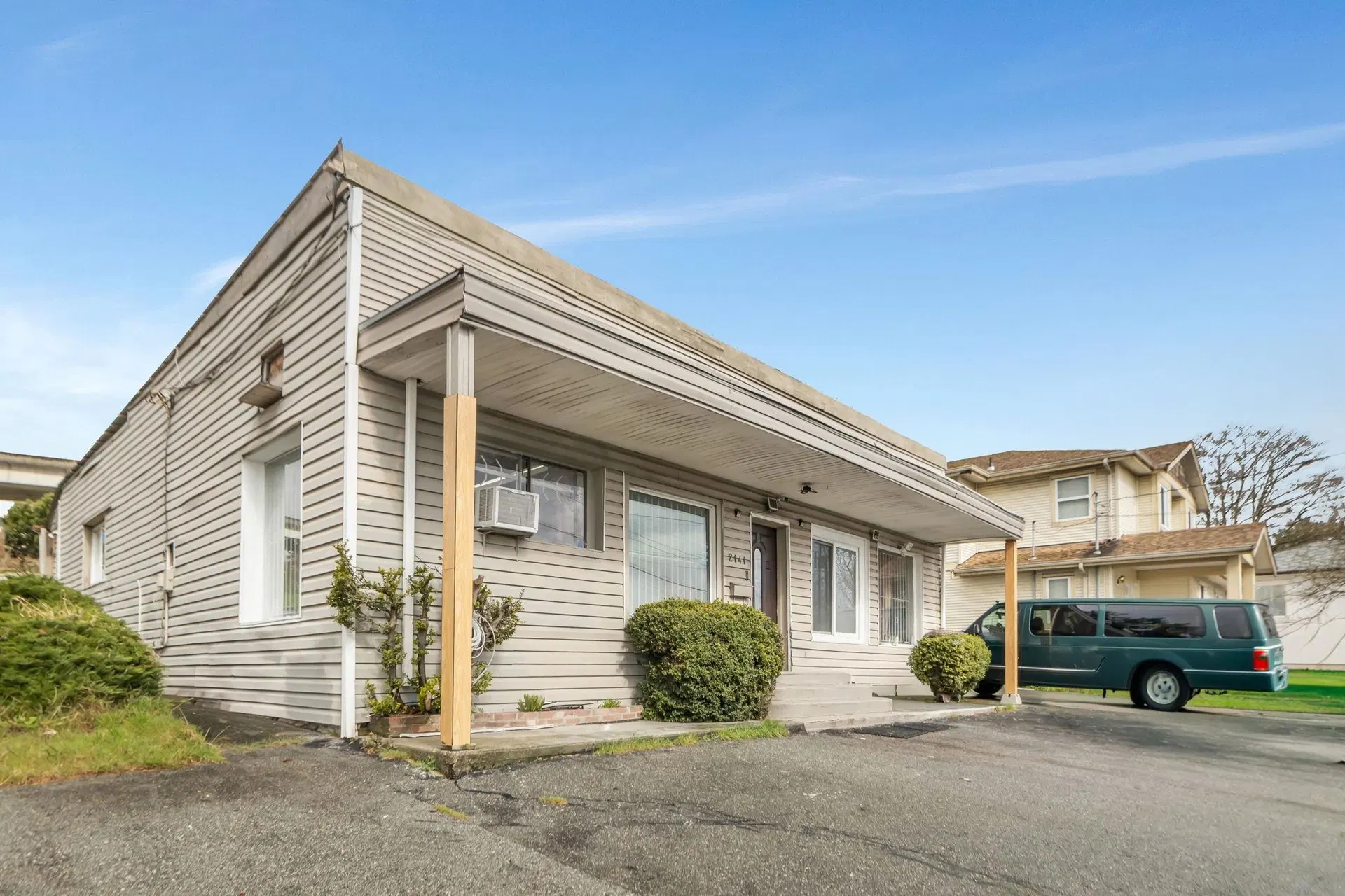 Photo 5 of 40 at 2141 Marine Way