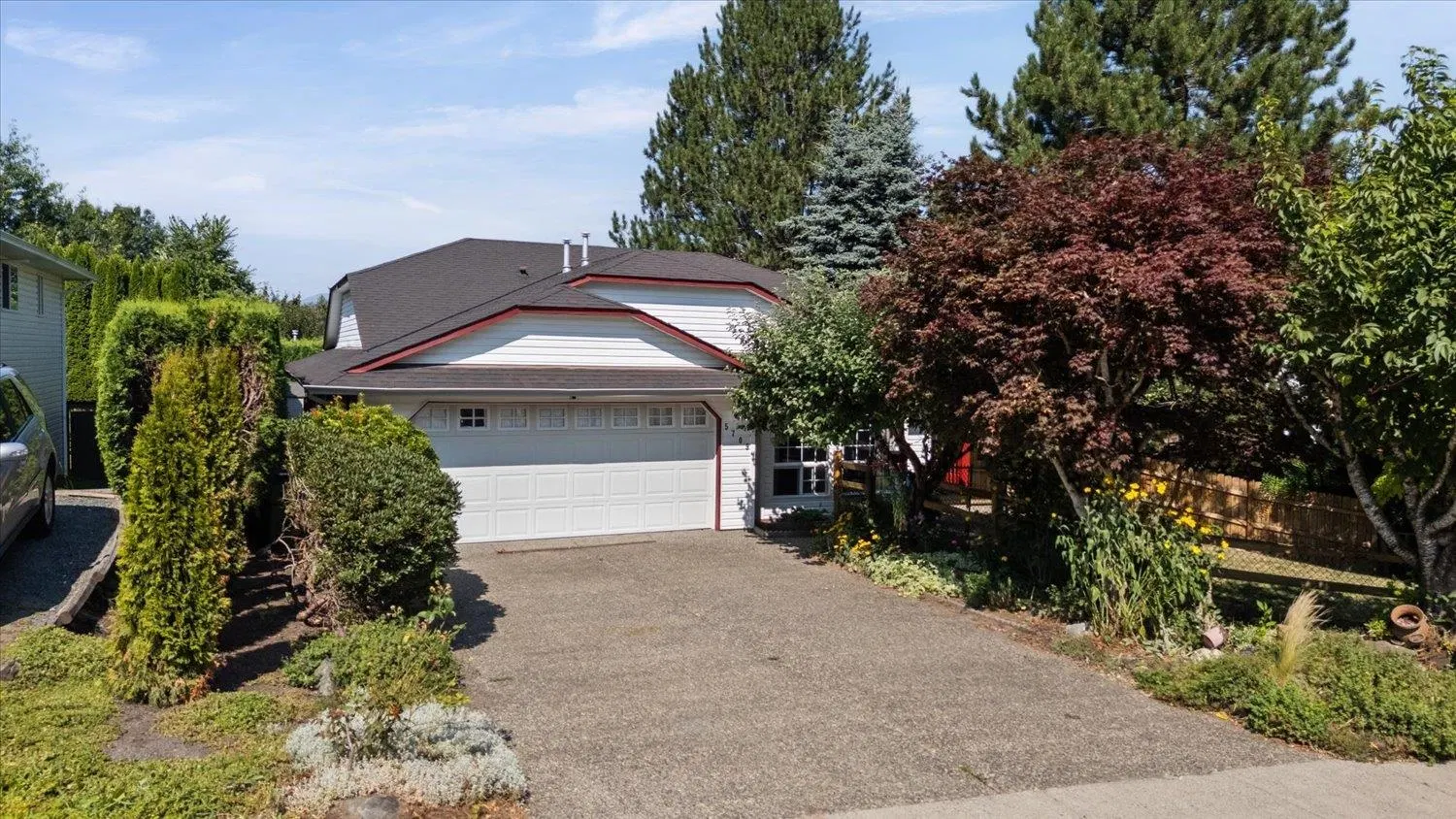 Photo 2 of 39 at 5709 Stonehaven Street