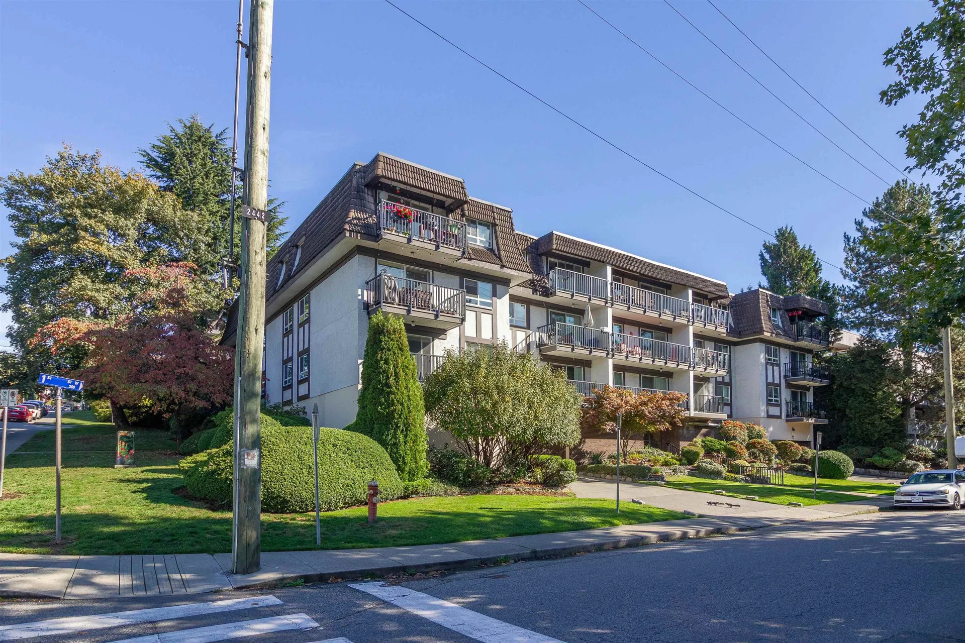 Photo 1 of 22 at #210 – 270 W 1st Street