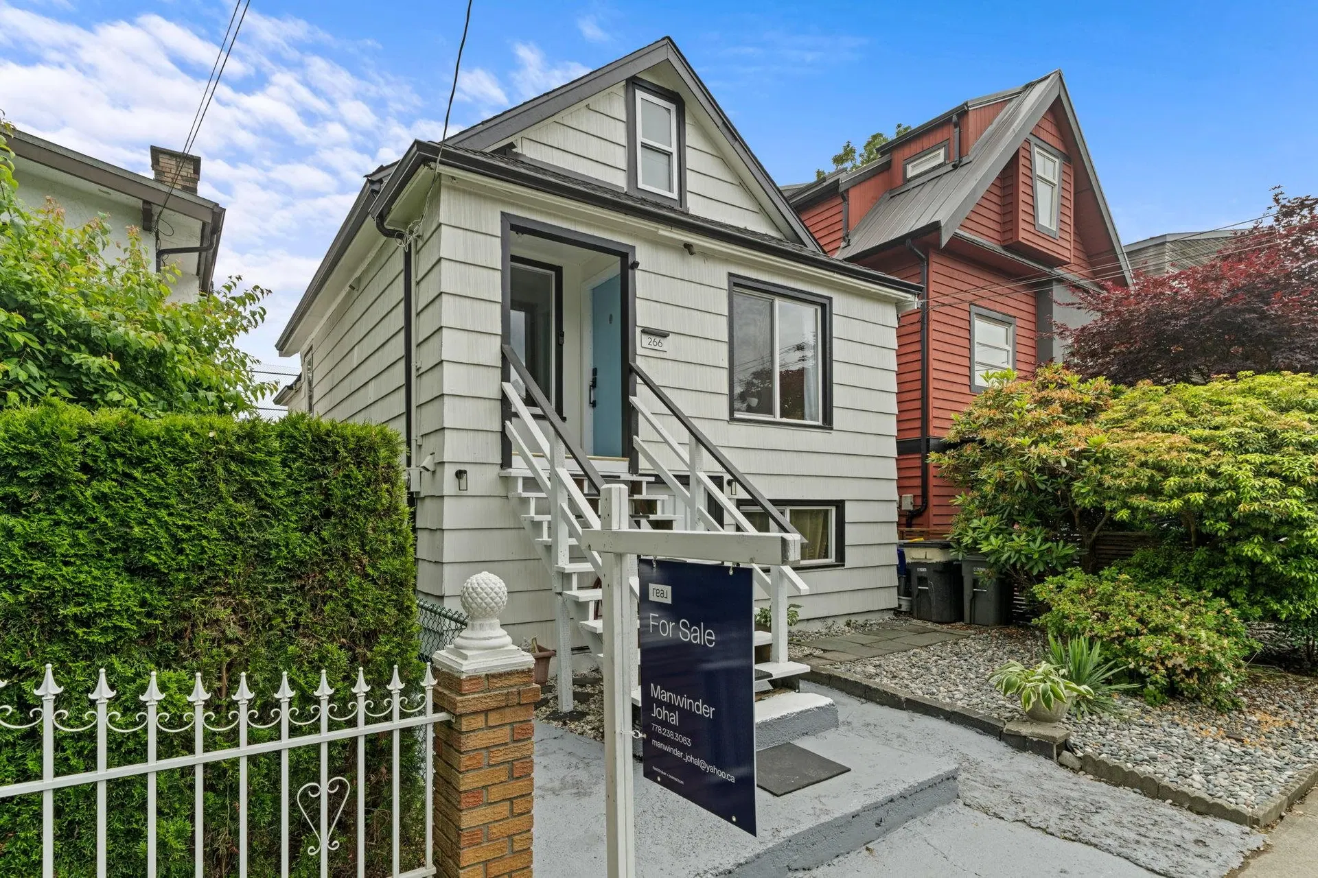 Photo 2 of 26 at 266 E 32nd Avenue