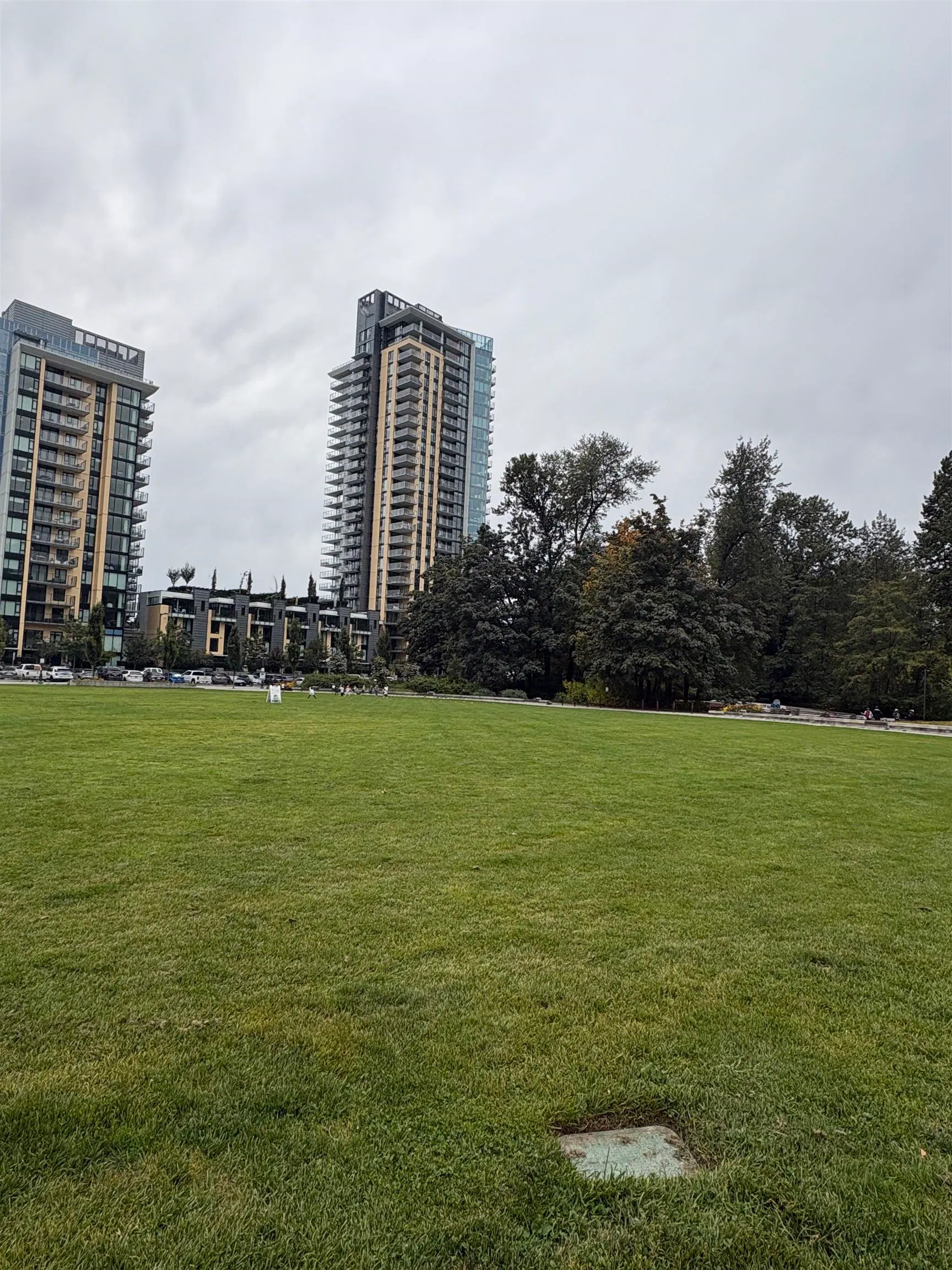Photo 2 of 25 at #501 – 1401 Hunter Street