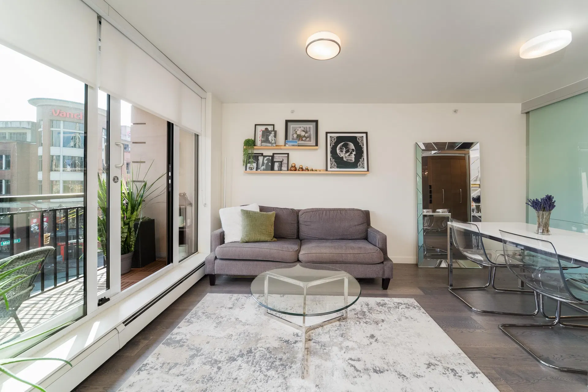 Photo 4 of 40 at #511 – 189 Keefer Street