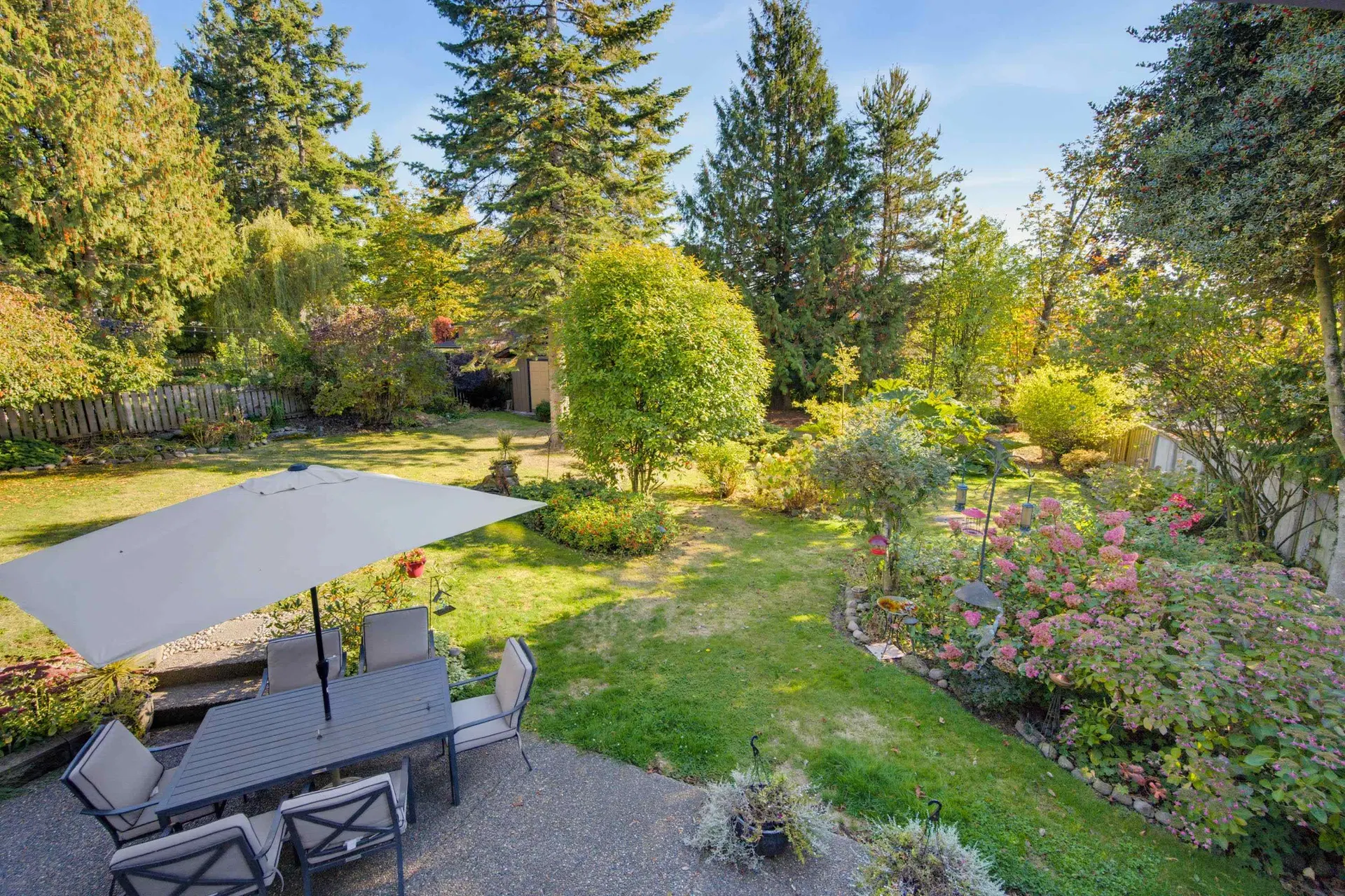 Photo 3 of 40 at 18152 58 Avenue