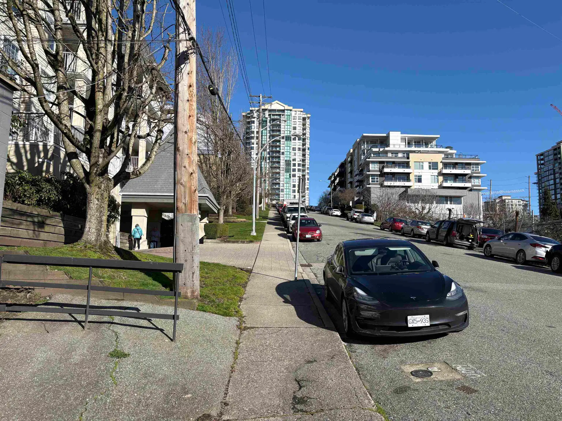 #305 – 1035 Auckland Street