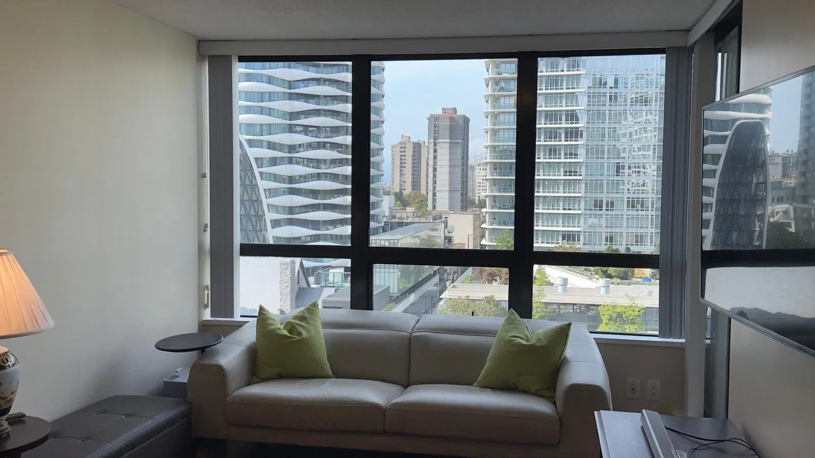 #1406 – 938 Smithe Street