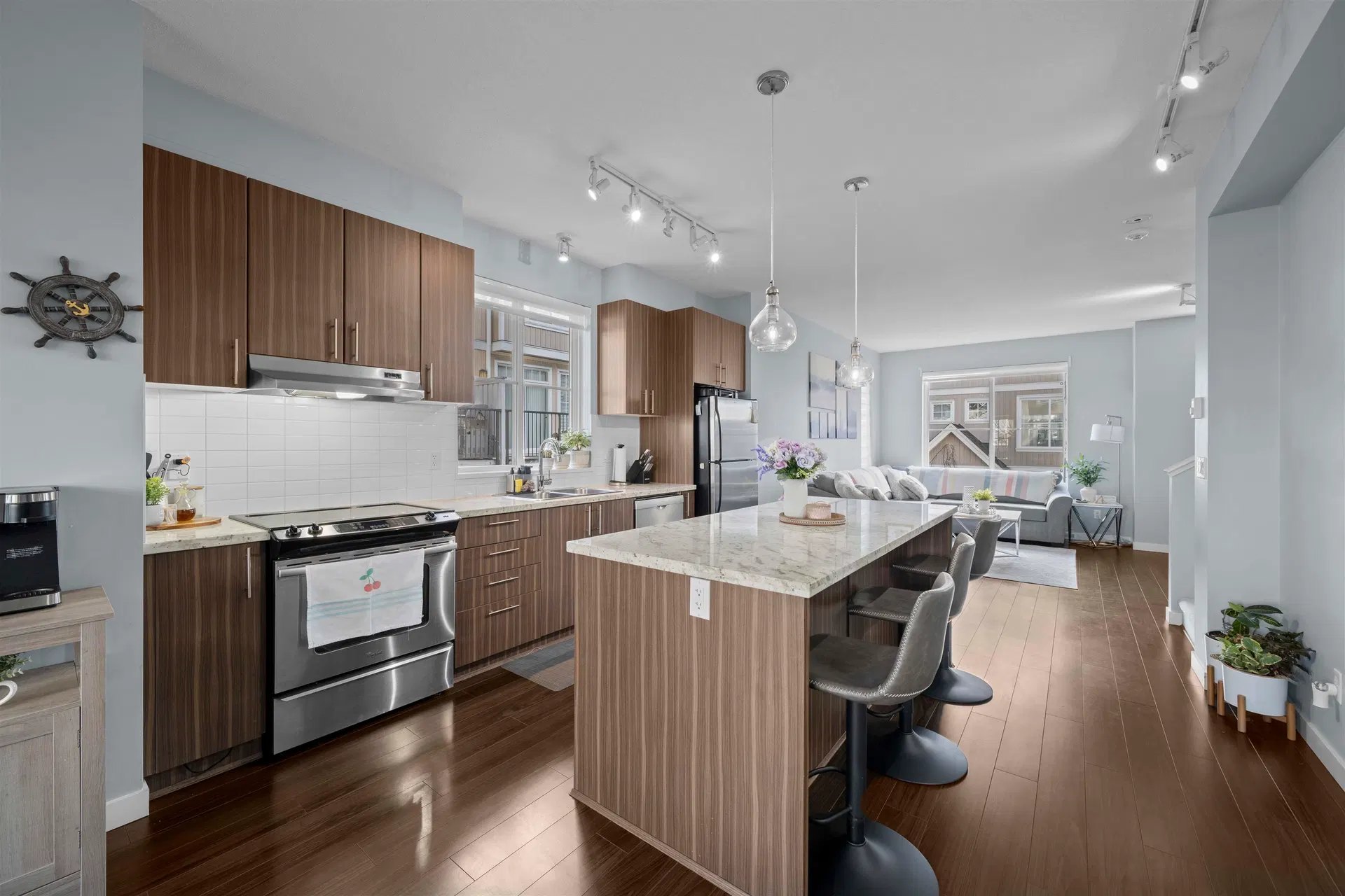Photo 4 of 30 at #49 – 31032 Westridge Place