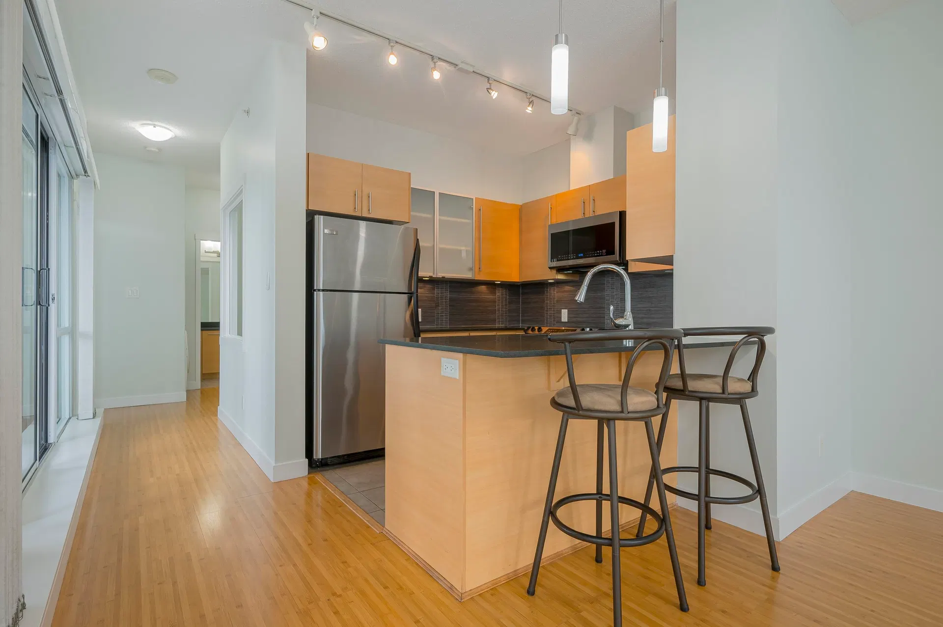 Photo 5 of 32 at #404 – 13399 104 Avenue
