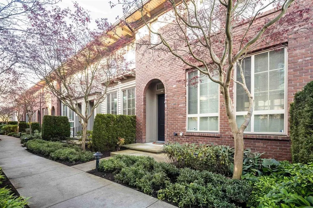 #27 – 16260 23a Avenue