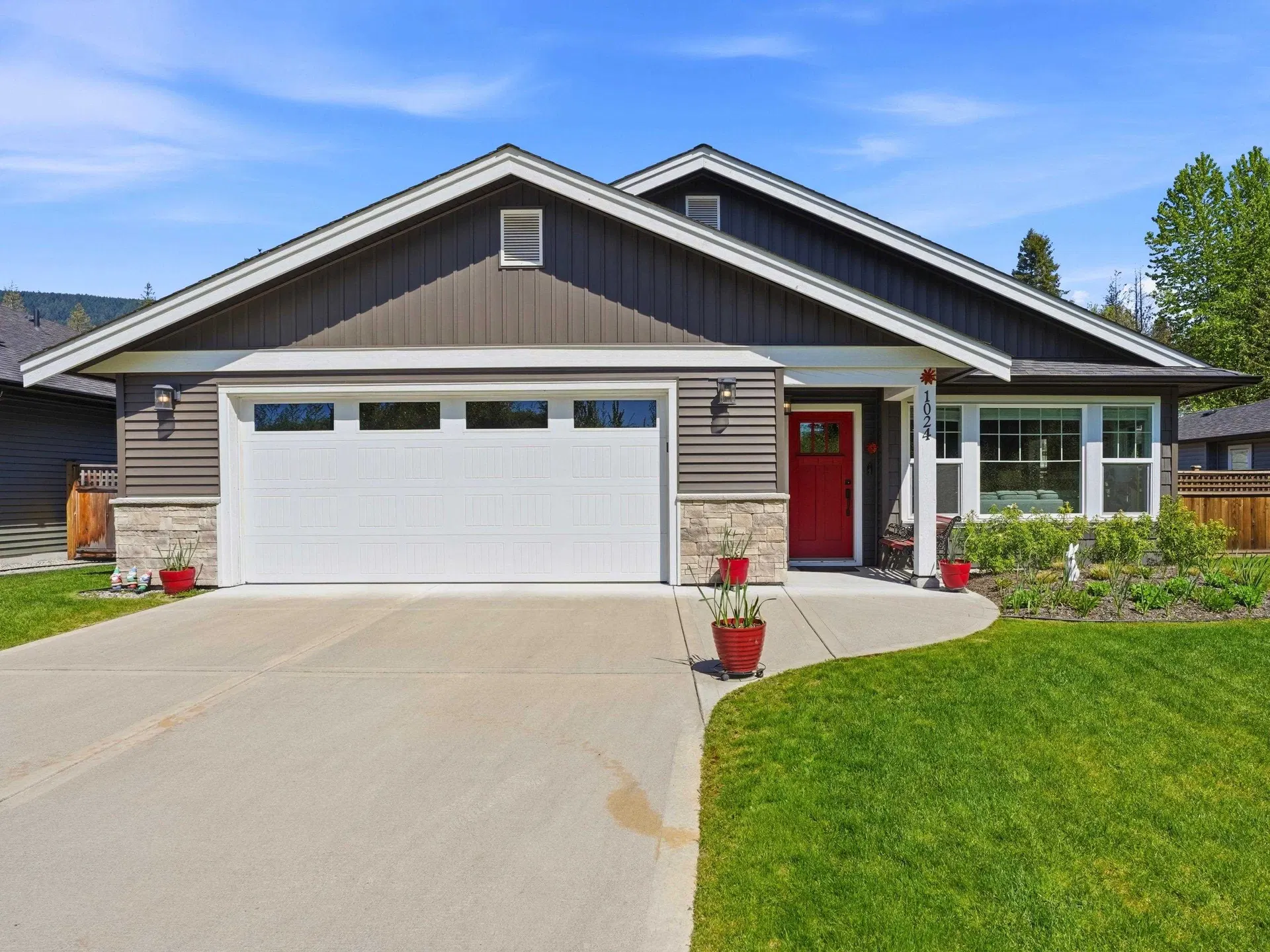 Photo 1 of 29 at 1024 Celia Crescent