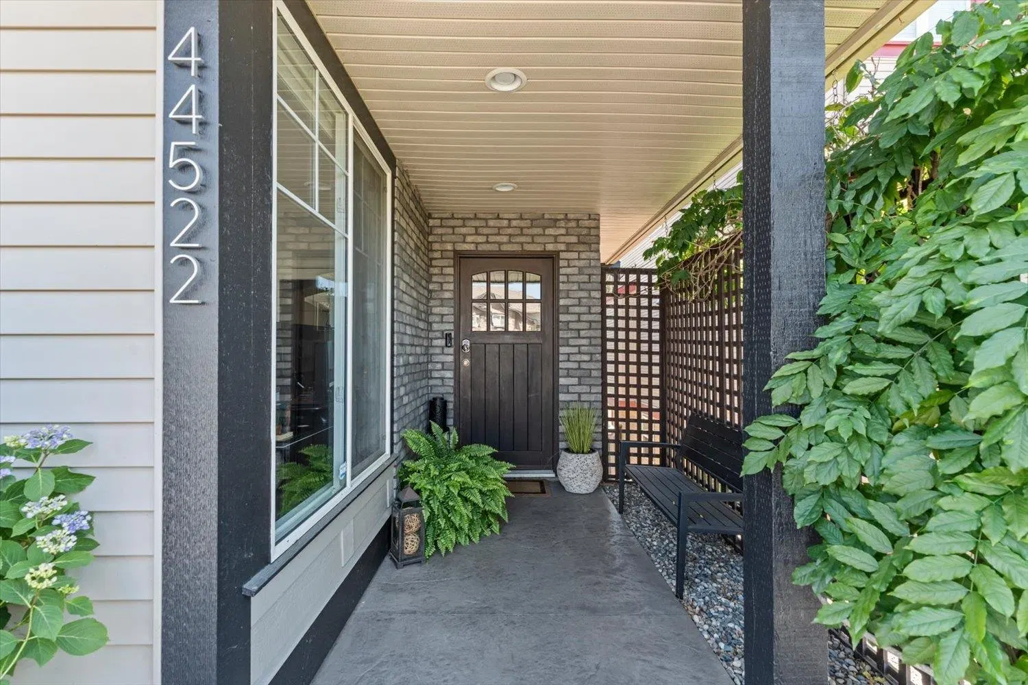 Photo 3 of 39 at 44522 Mclaren Drive