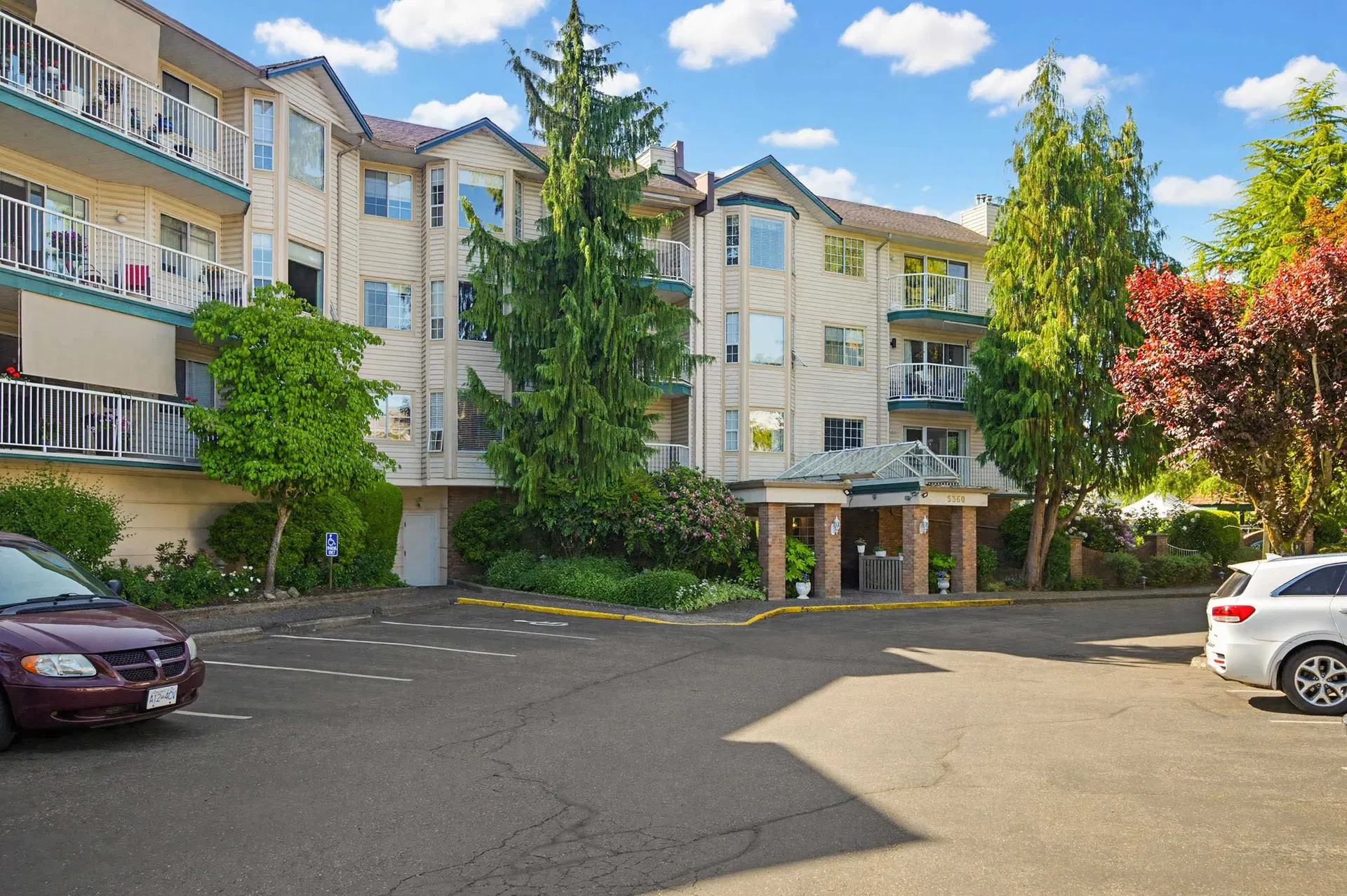 Photo 2 of 40 at #205 – 5360 205 Street