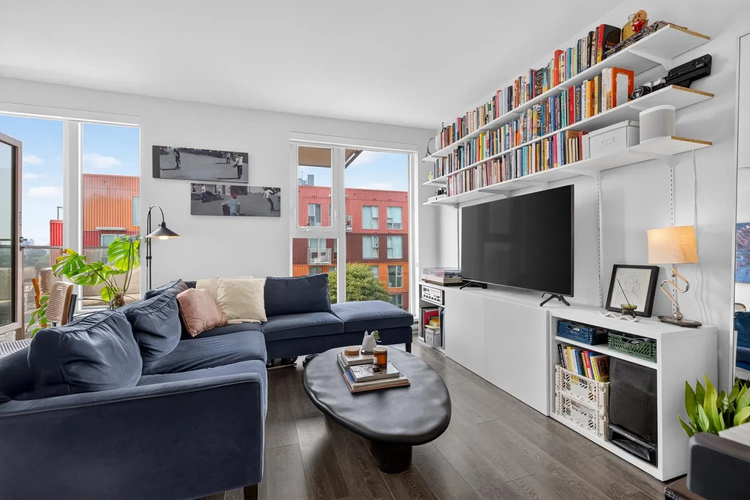 Photo 4 of 32 at #1009 – 983 E Hastings Street