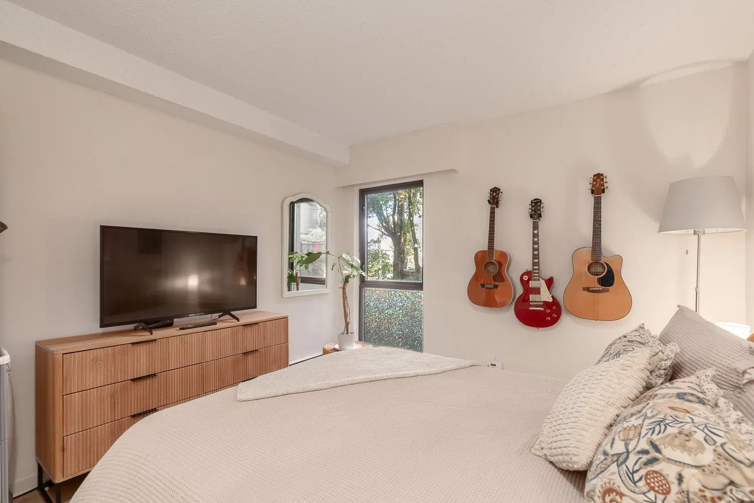 Photo 2 of 28 at #208 – 1435 Nelson Street
