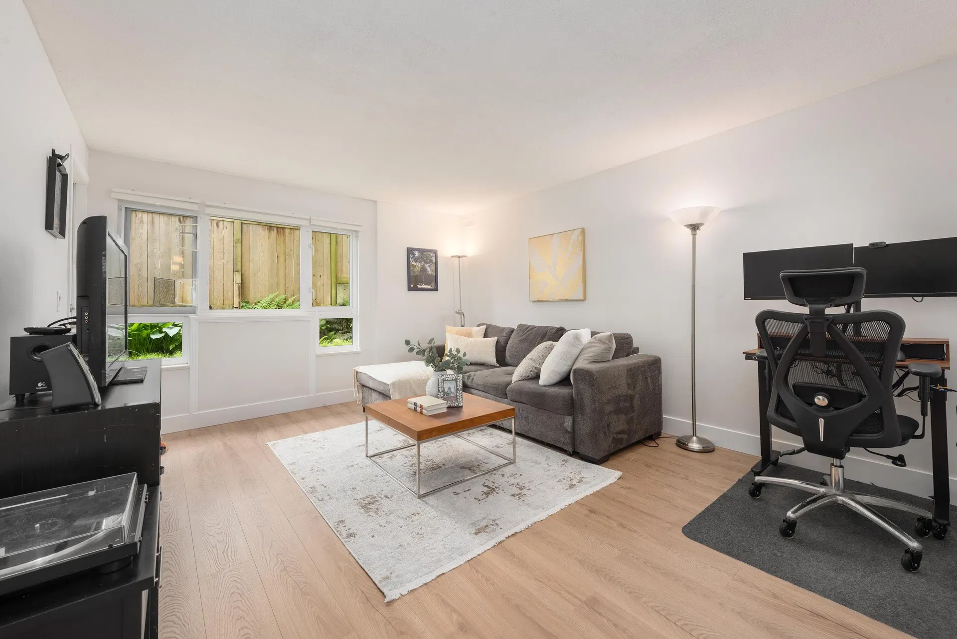 Photo 4 of 32 at #104 – 1330 Graveley Street