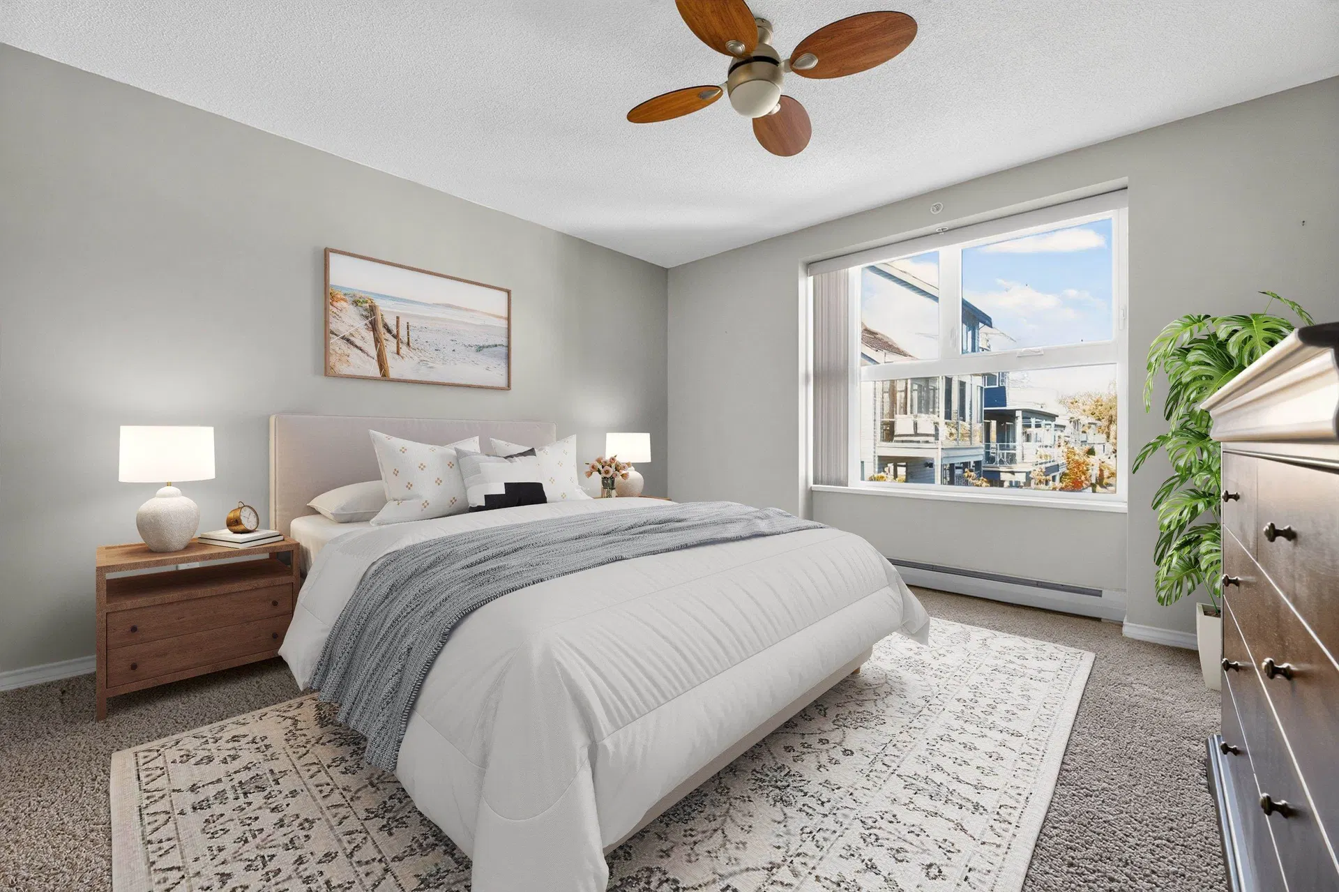 Photo 5 of 40 at #404 – 1400 View Crescent